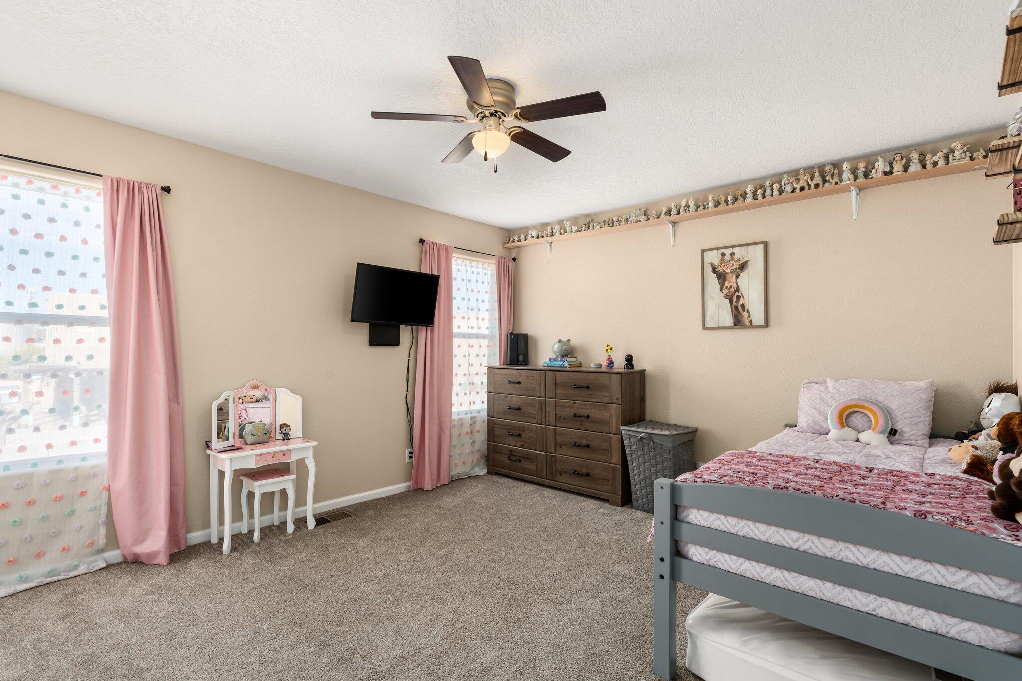 6562 Freemont Hills Loop NE