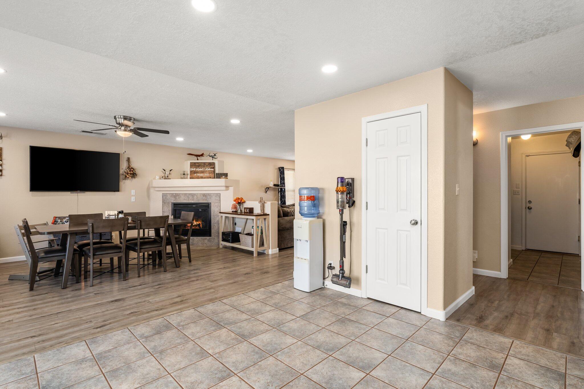 6562 Freemont Hills Loop NE