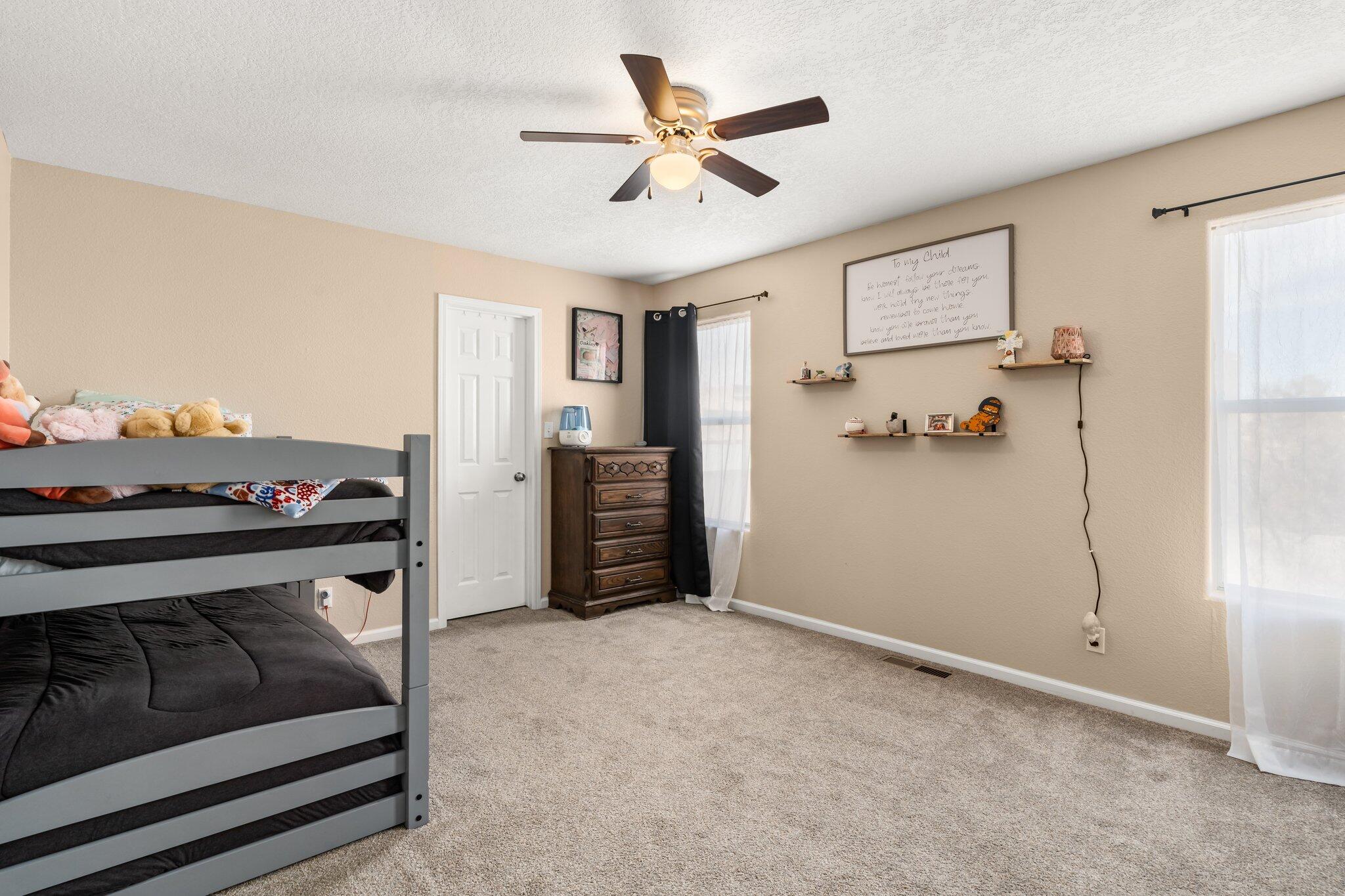 6562 Freemont Hills Loop NE