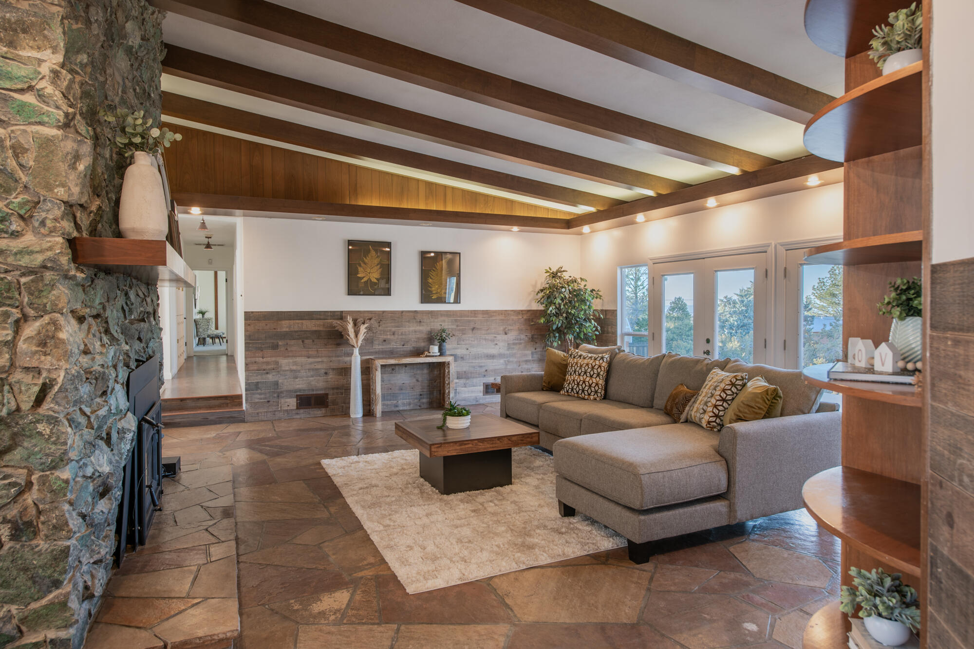 1004 Stagecoach Road SE