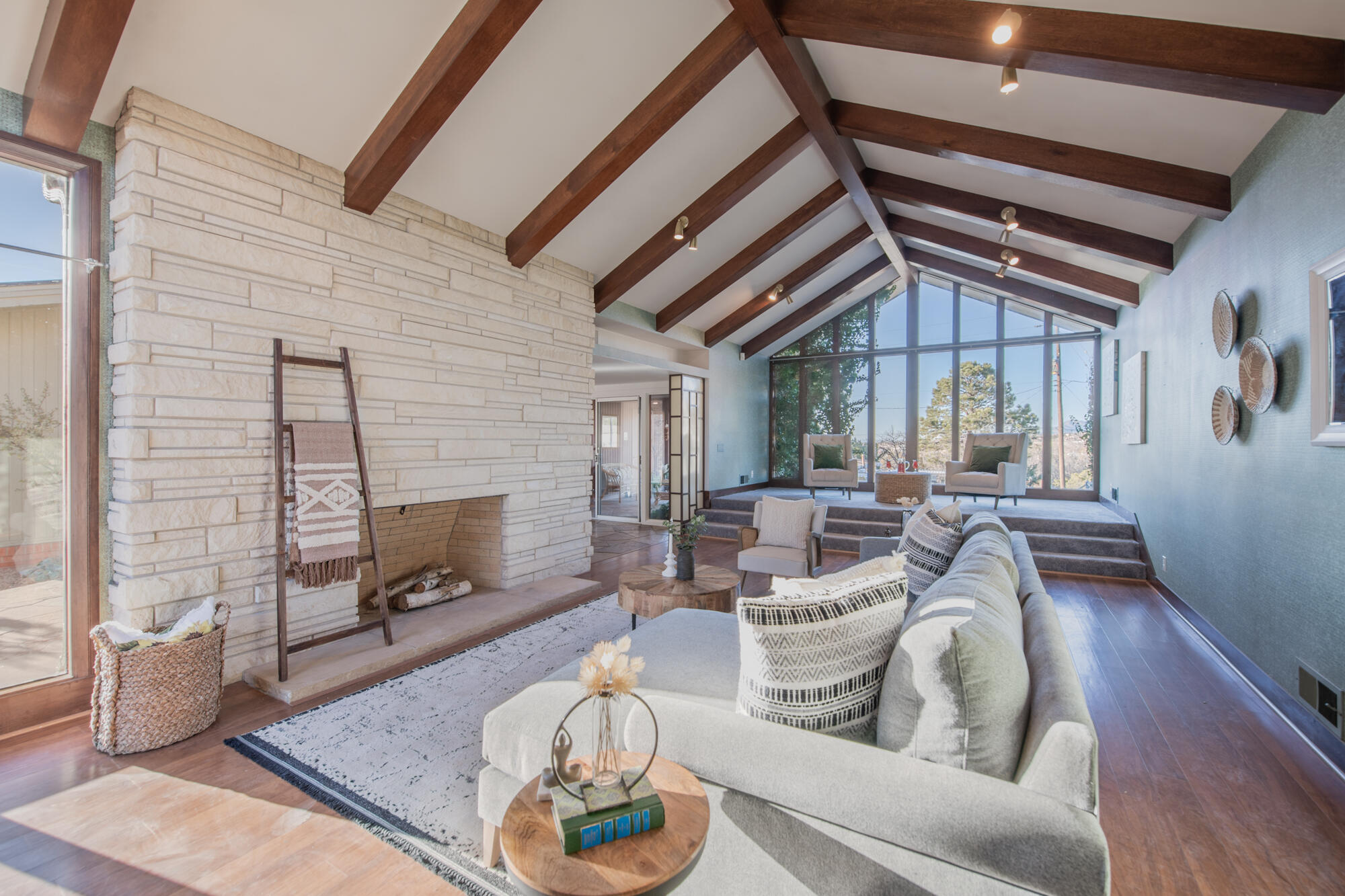 1004 Stagecoach Road SE