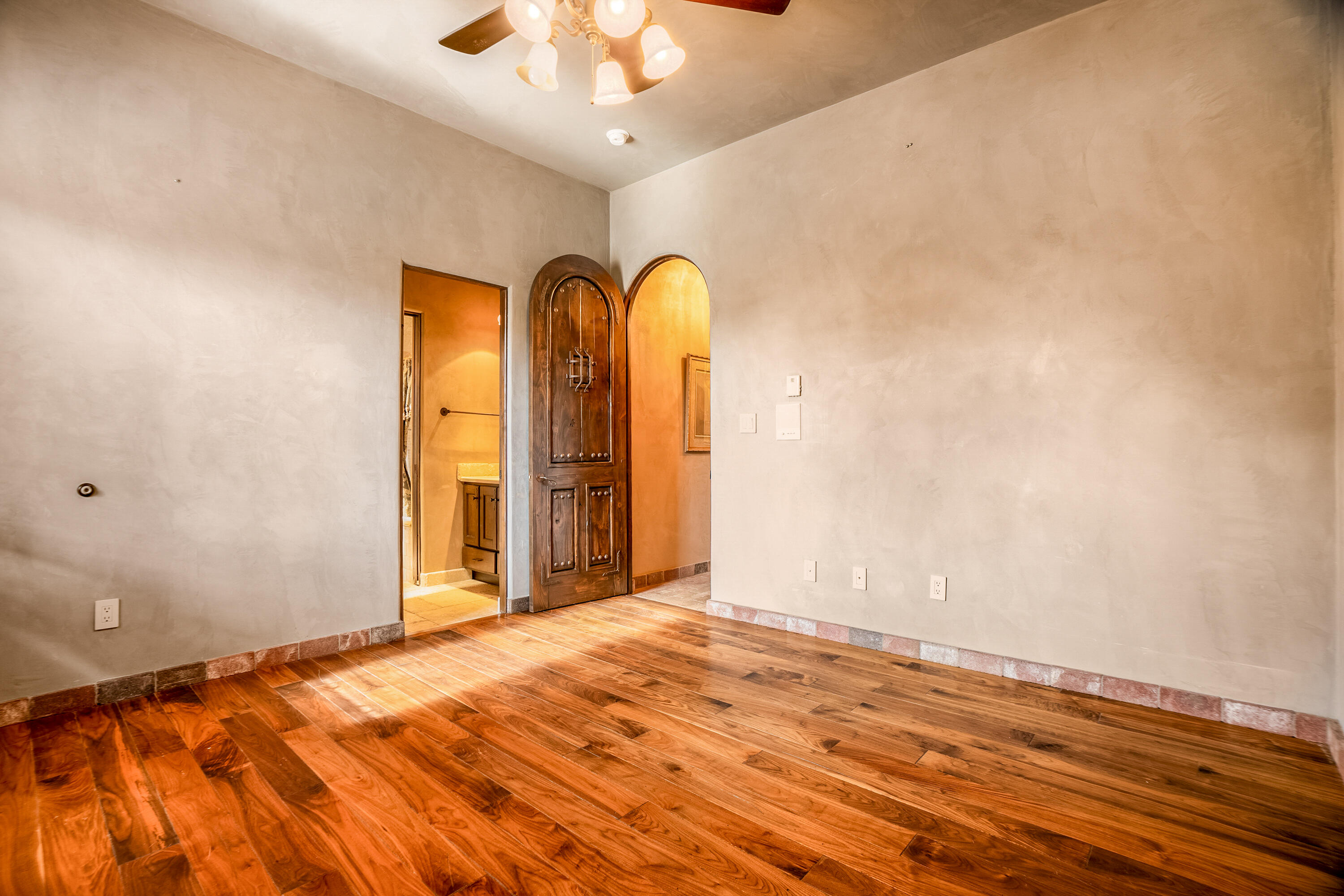 283 Bazan Loop