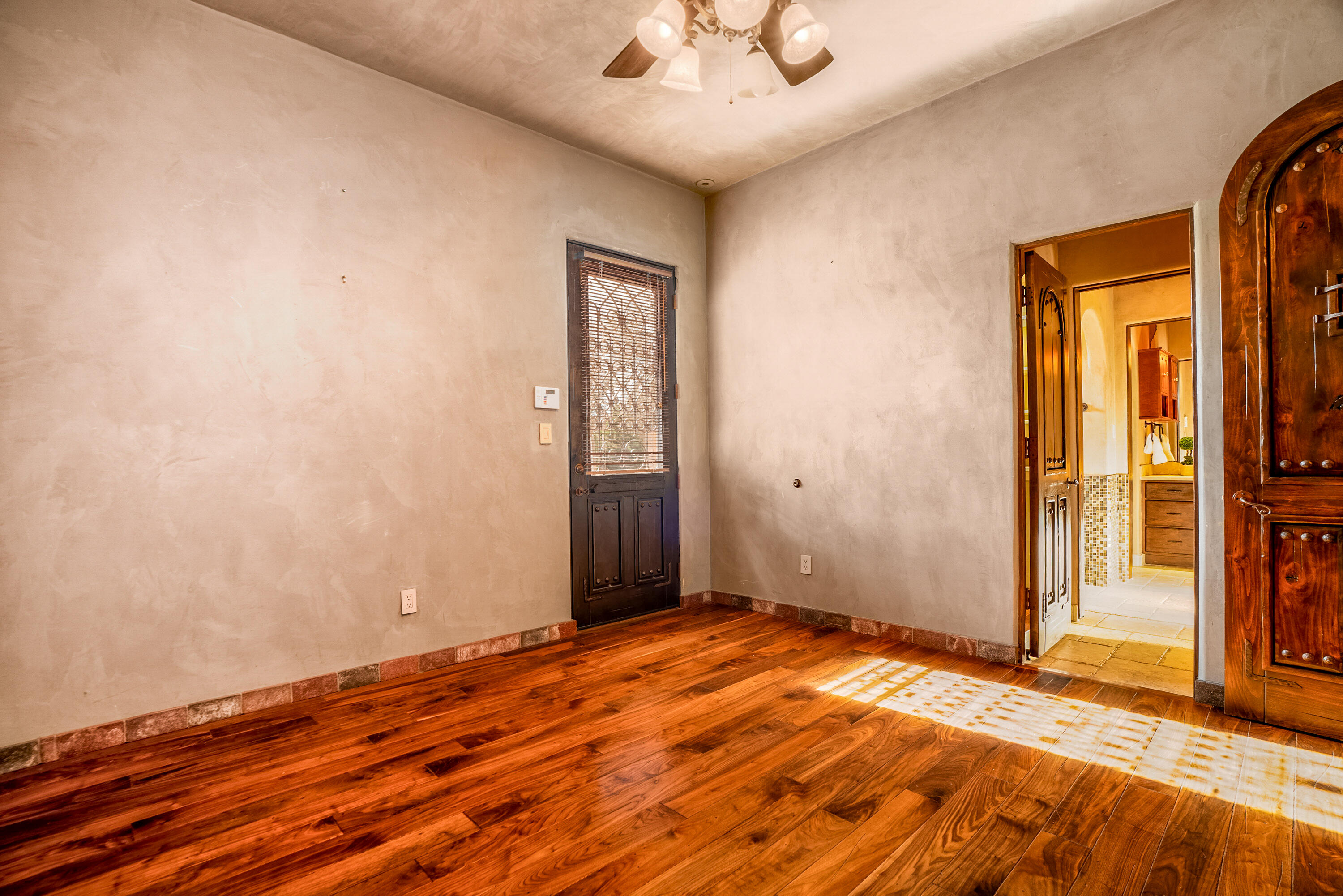 283 Bazan Loop