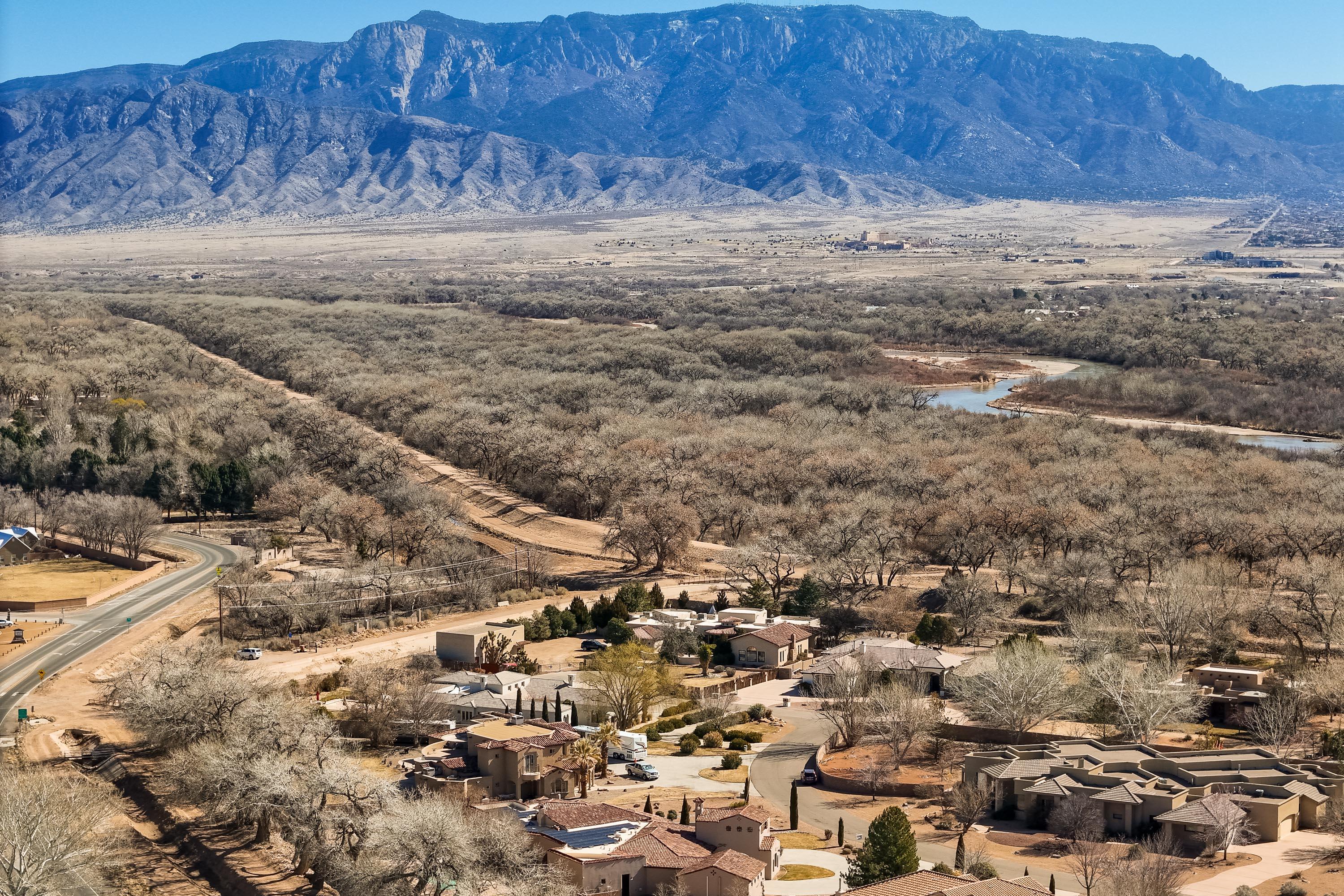 283 Bazan Loop