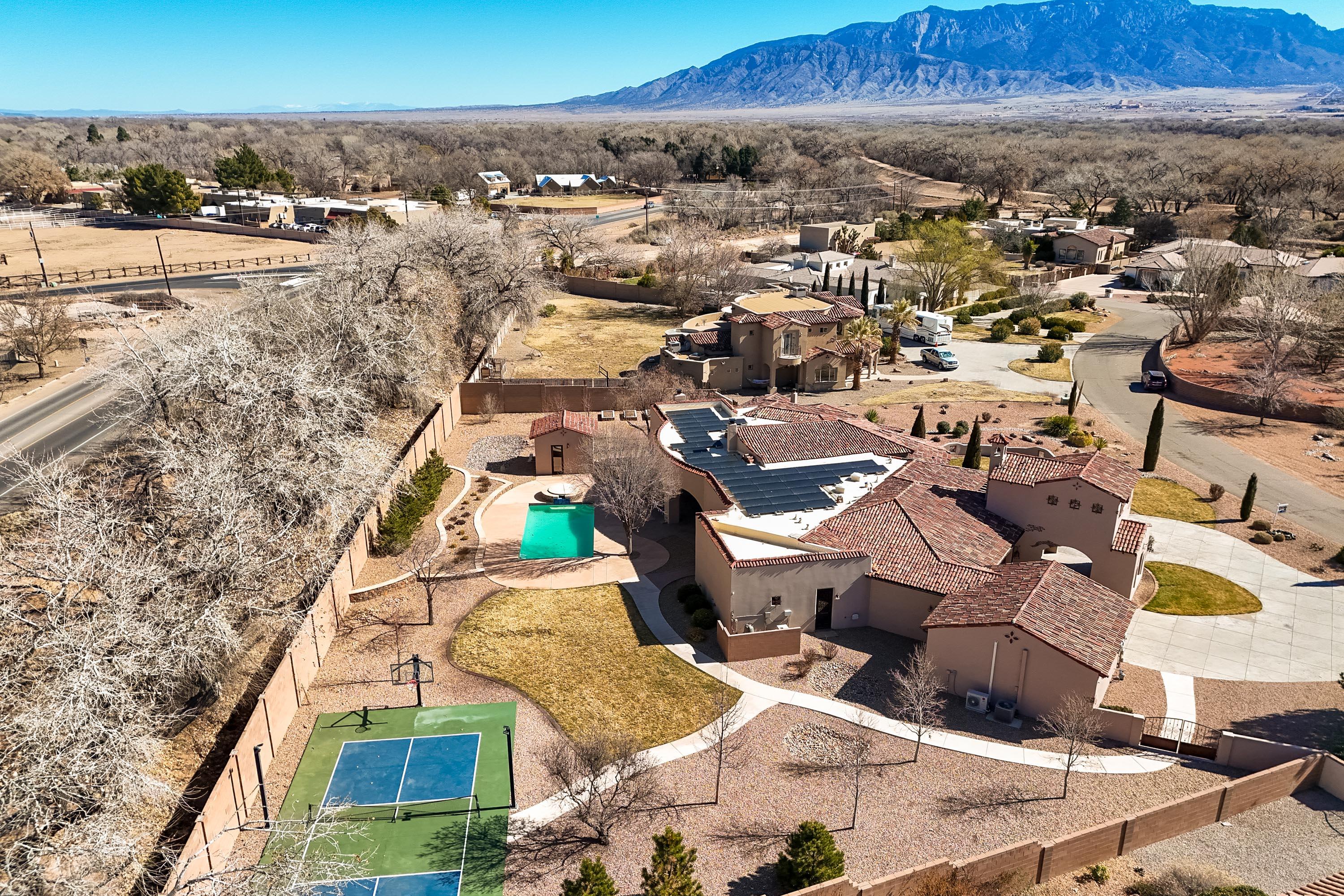 283 Bazan Loop