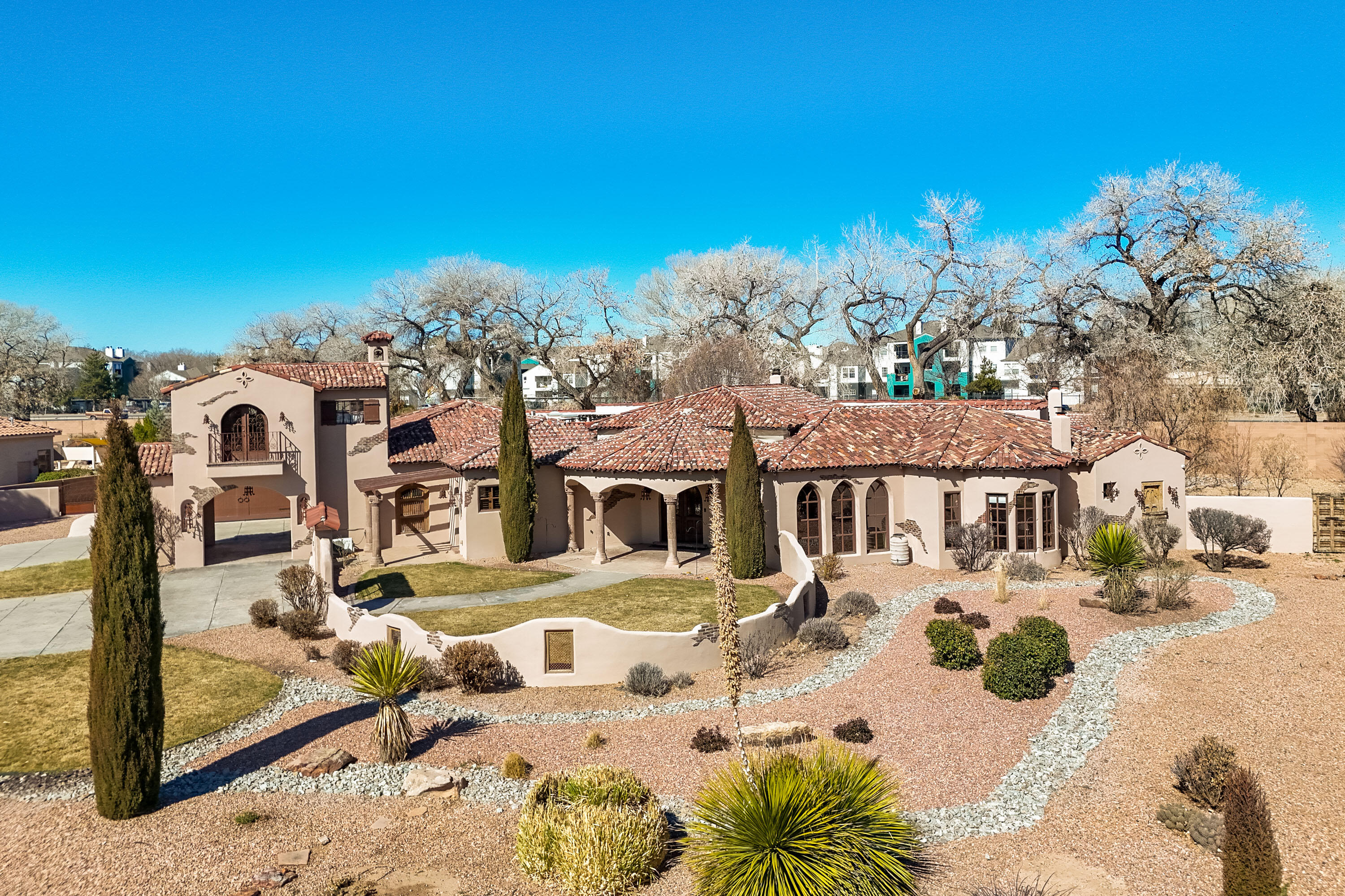 283 Bazan Loop