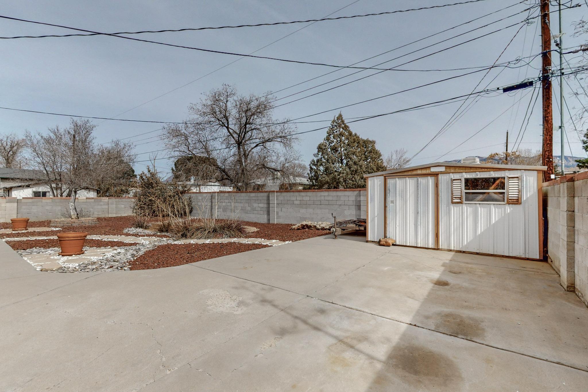 2804 Garcia Street NE