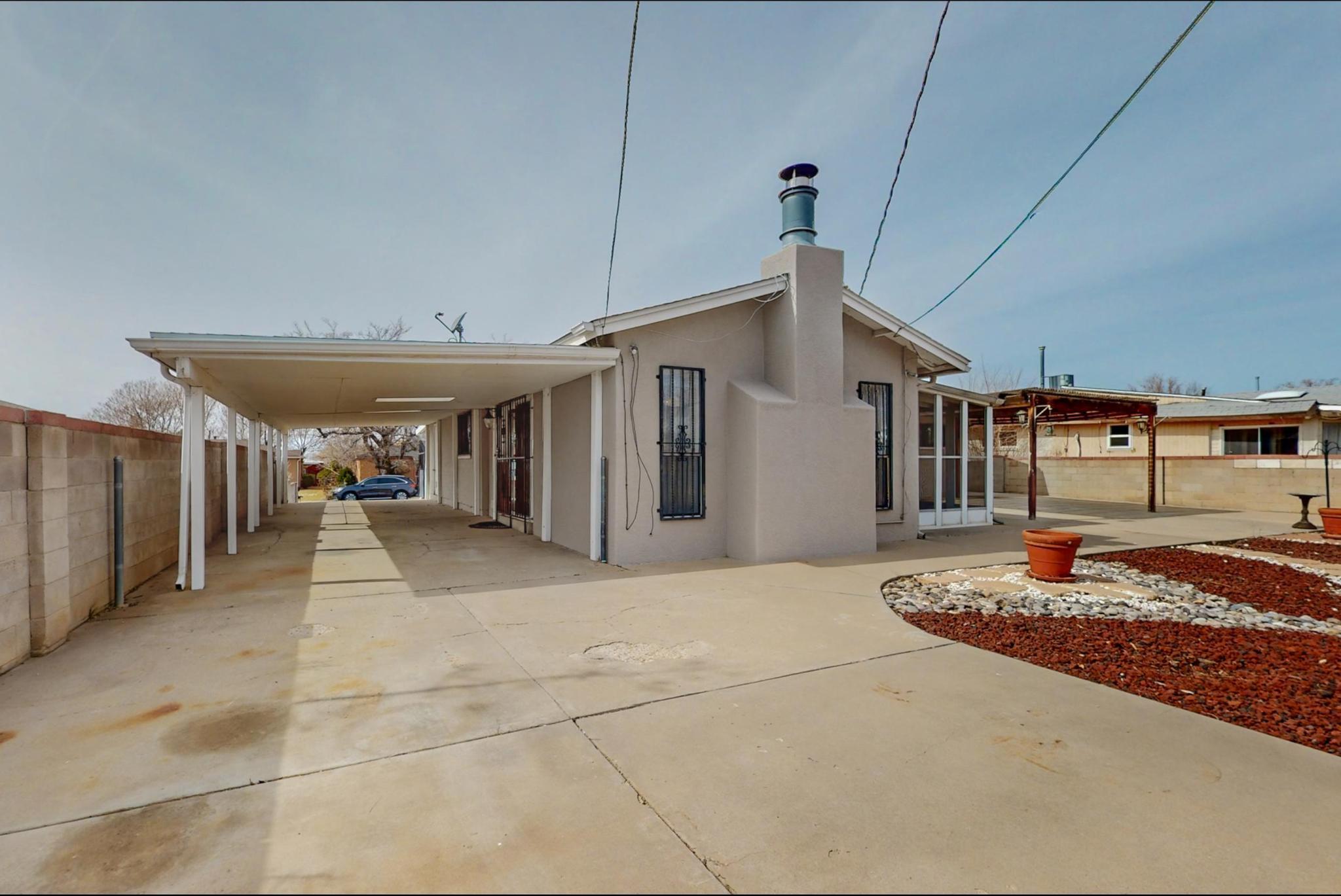 2804 Garcia Street NE