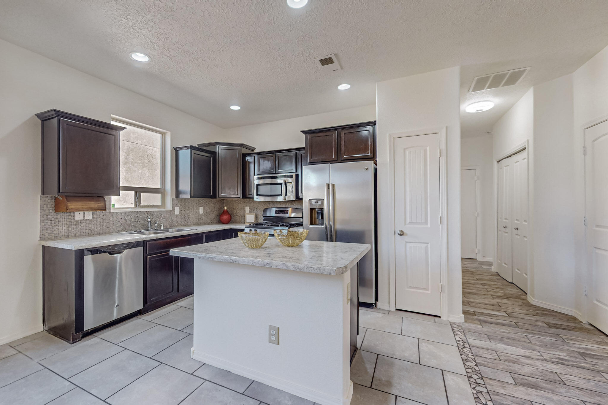 10827 Walnut Canyon Road SW