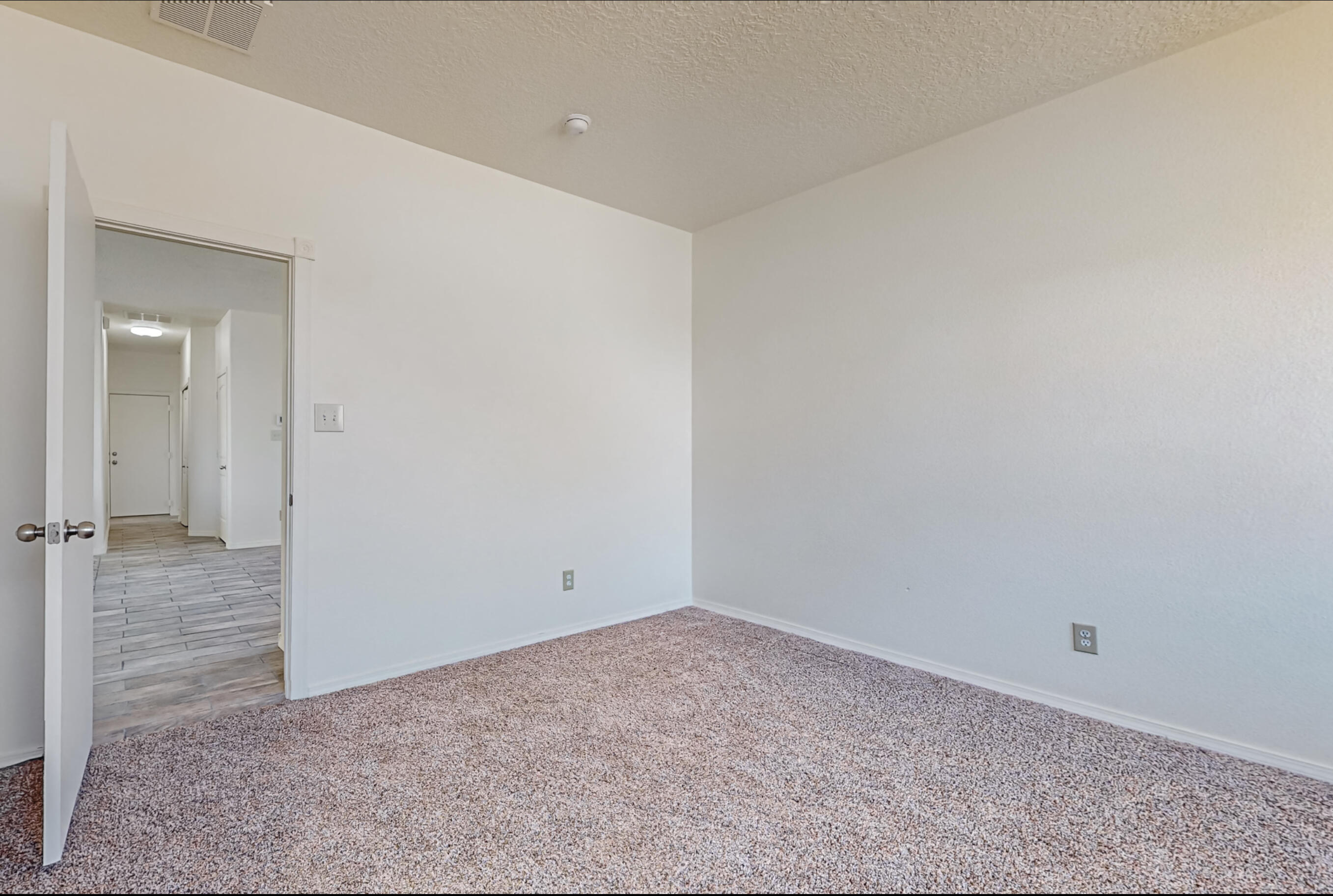 10827 Walnut Canyon Road SW