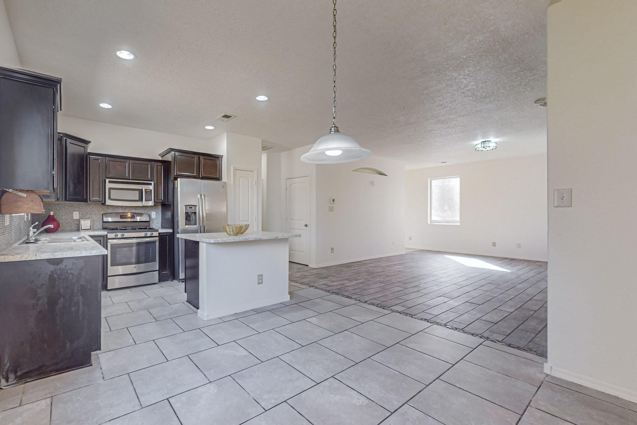 10827 Walnut Canyon Road SW