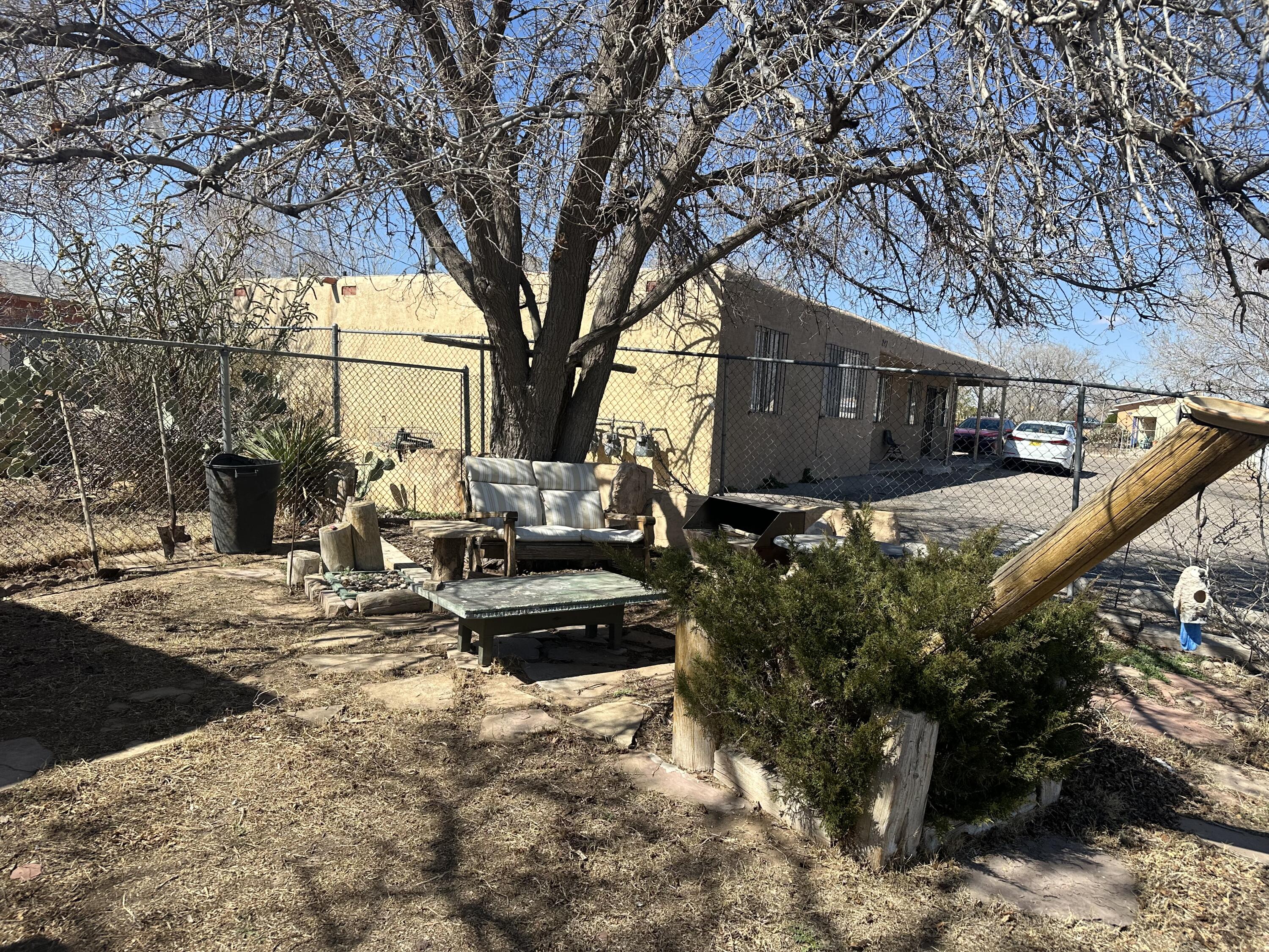 241 Estancia Drive NW