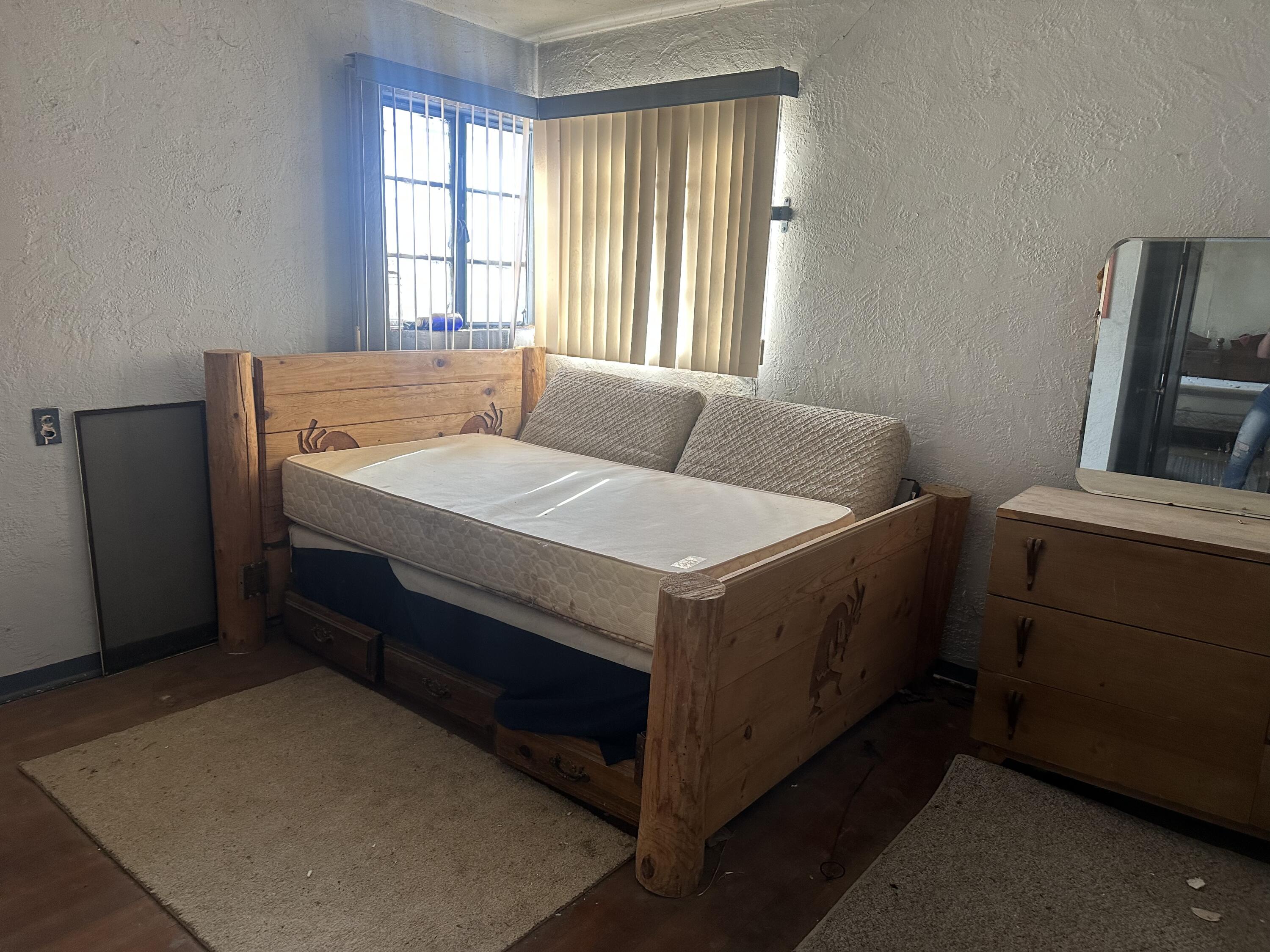 241 Estancia Drive NW