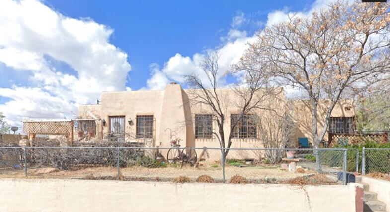 241 Estancia Drive NW