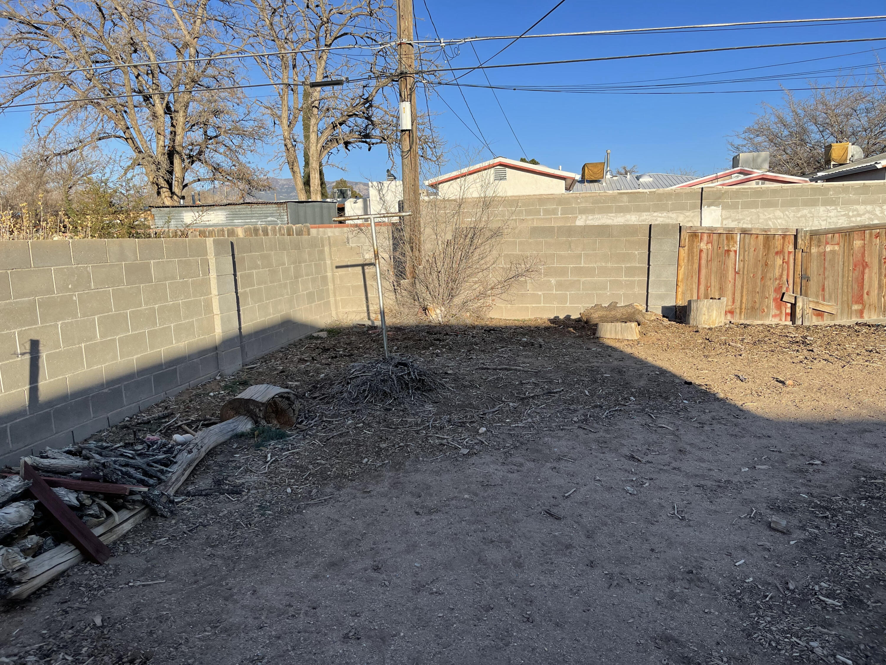 812 Alvarado Drive SE