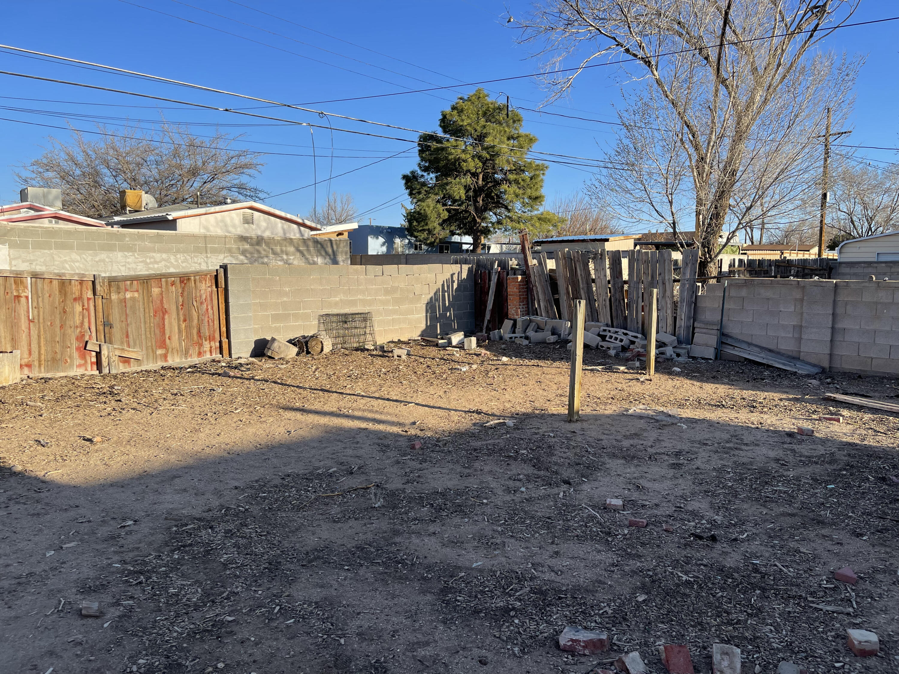 812 Alvarado Drive SE