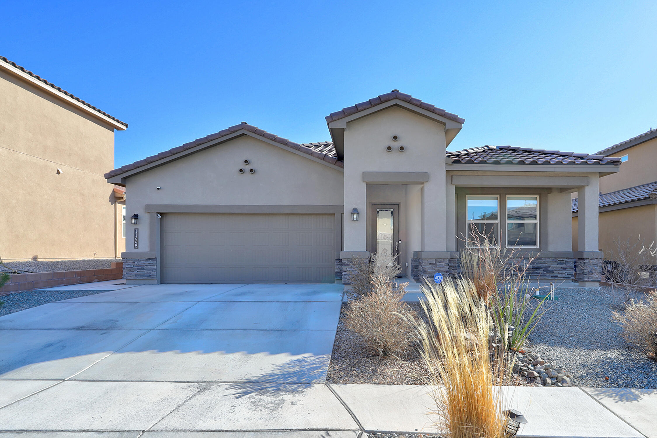 11448 Manzano Vista Avenue SE