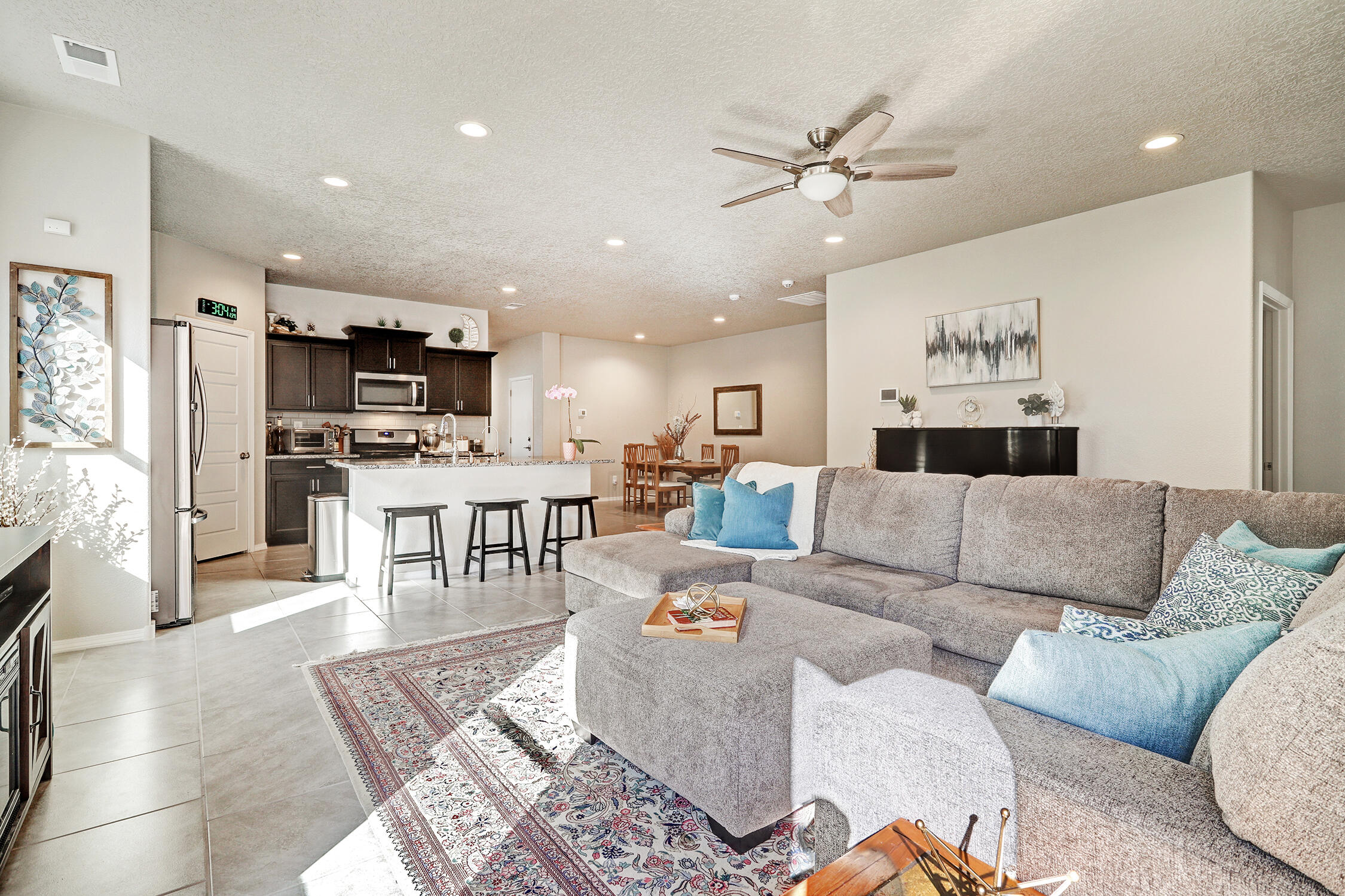 11448 Manzano Vista Avenue SE