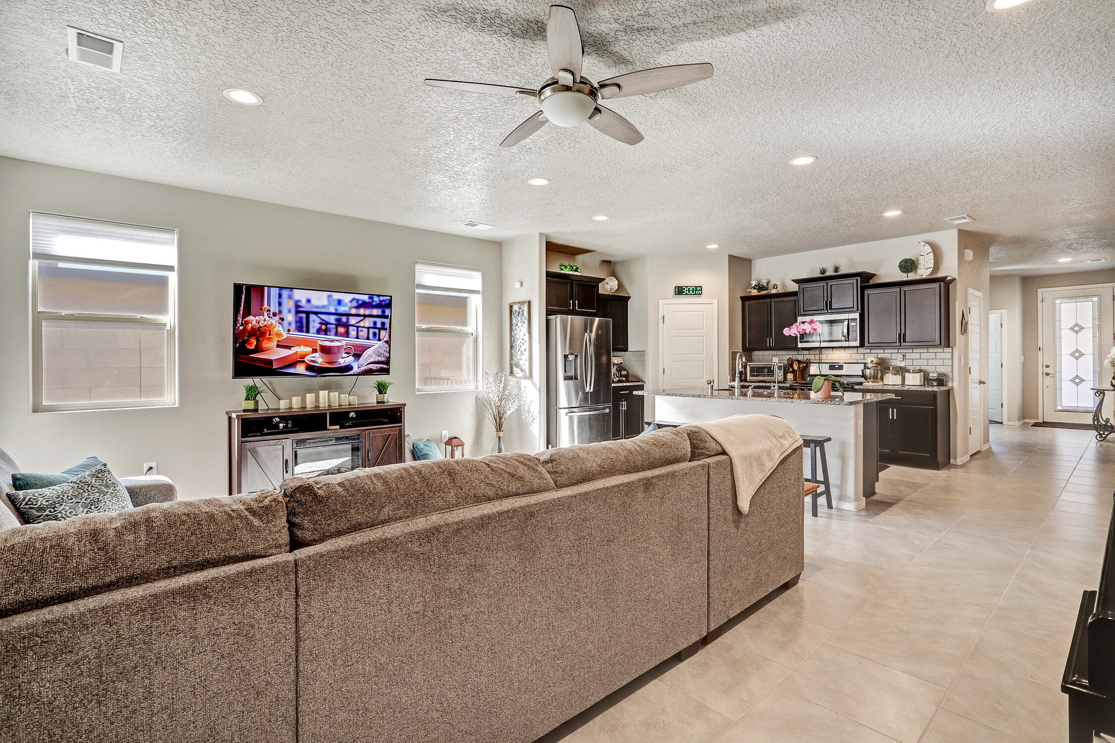 11448 Manzano Vista Avenue SE