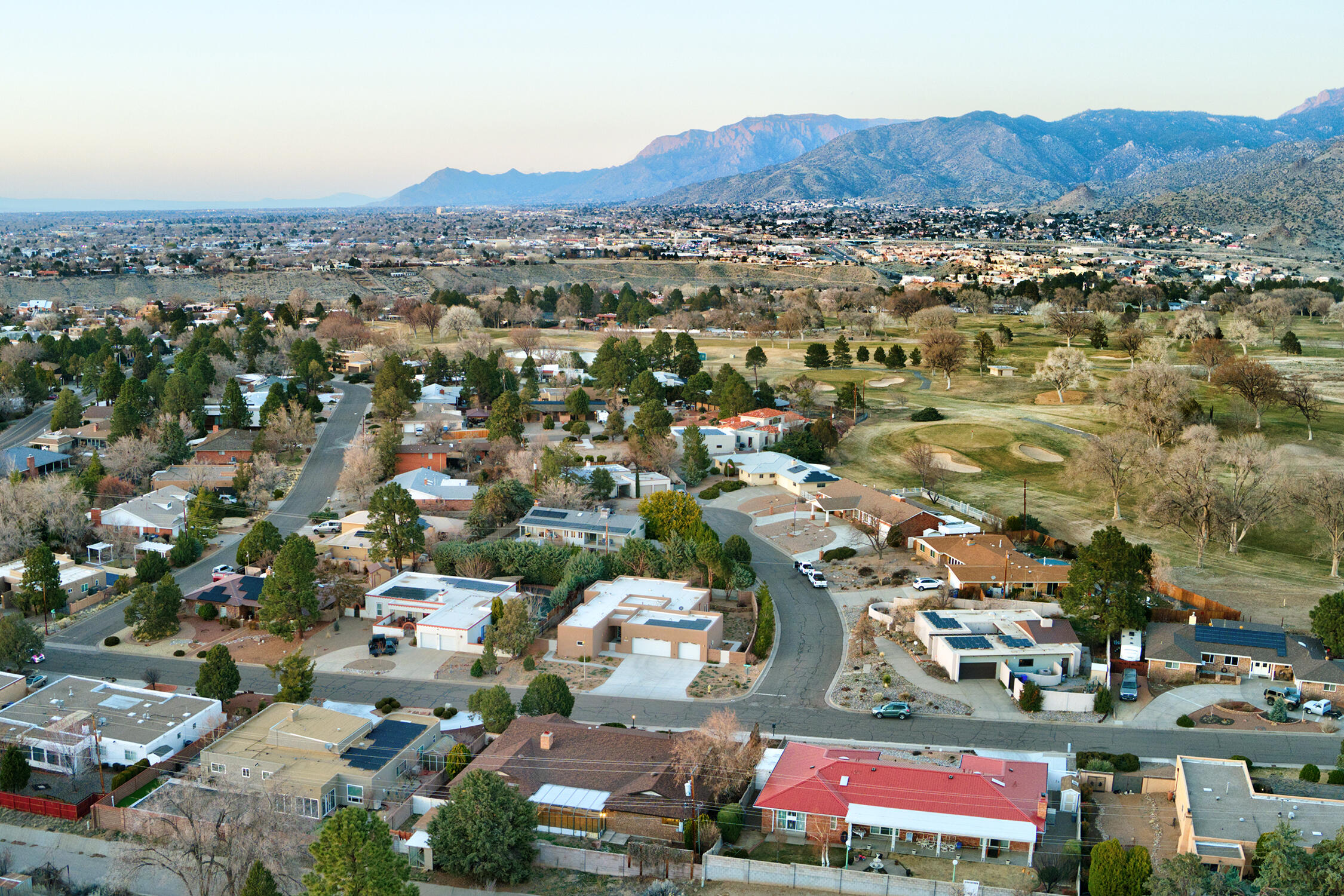 1008 Cuatro Cerros Trail SE
