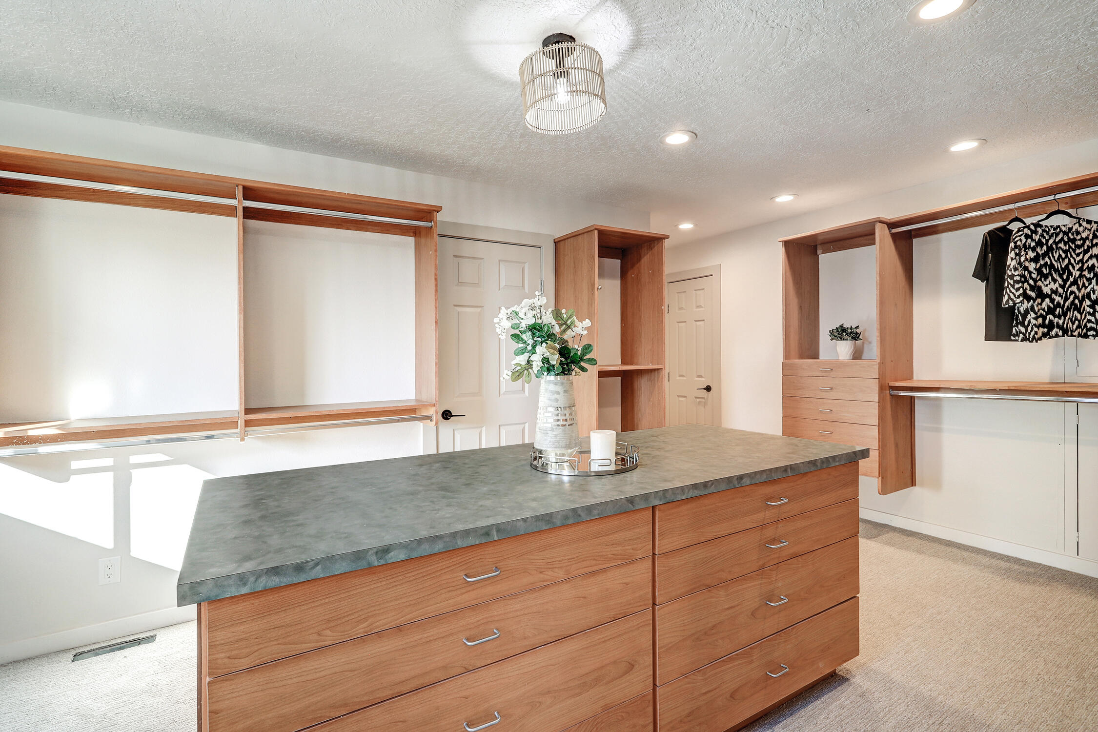 1008 Cuatro Cerros Trail SE