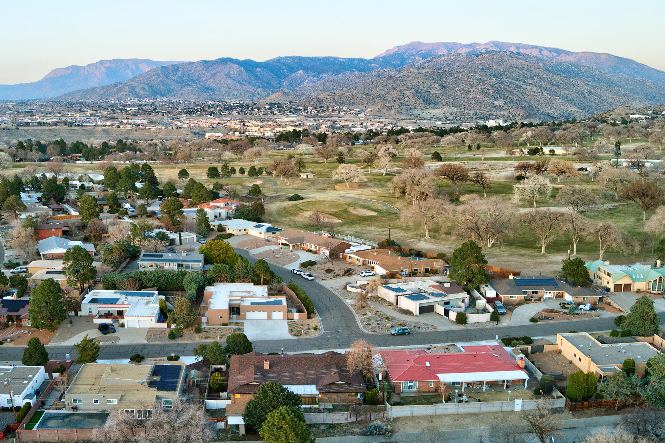 1008 Cuatro Cerros Trail SE