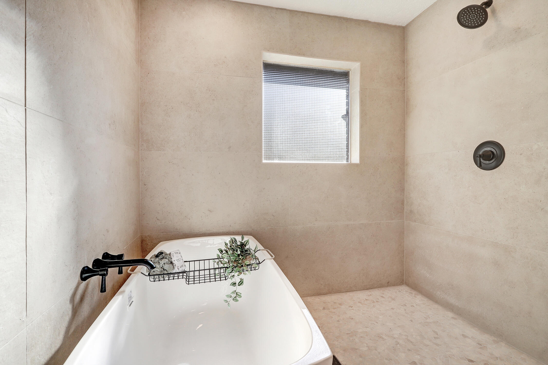 1008 Cuatro Cerros Trail SE