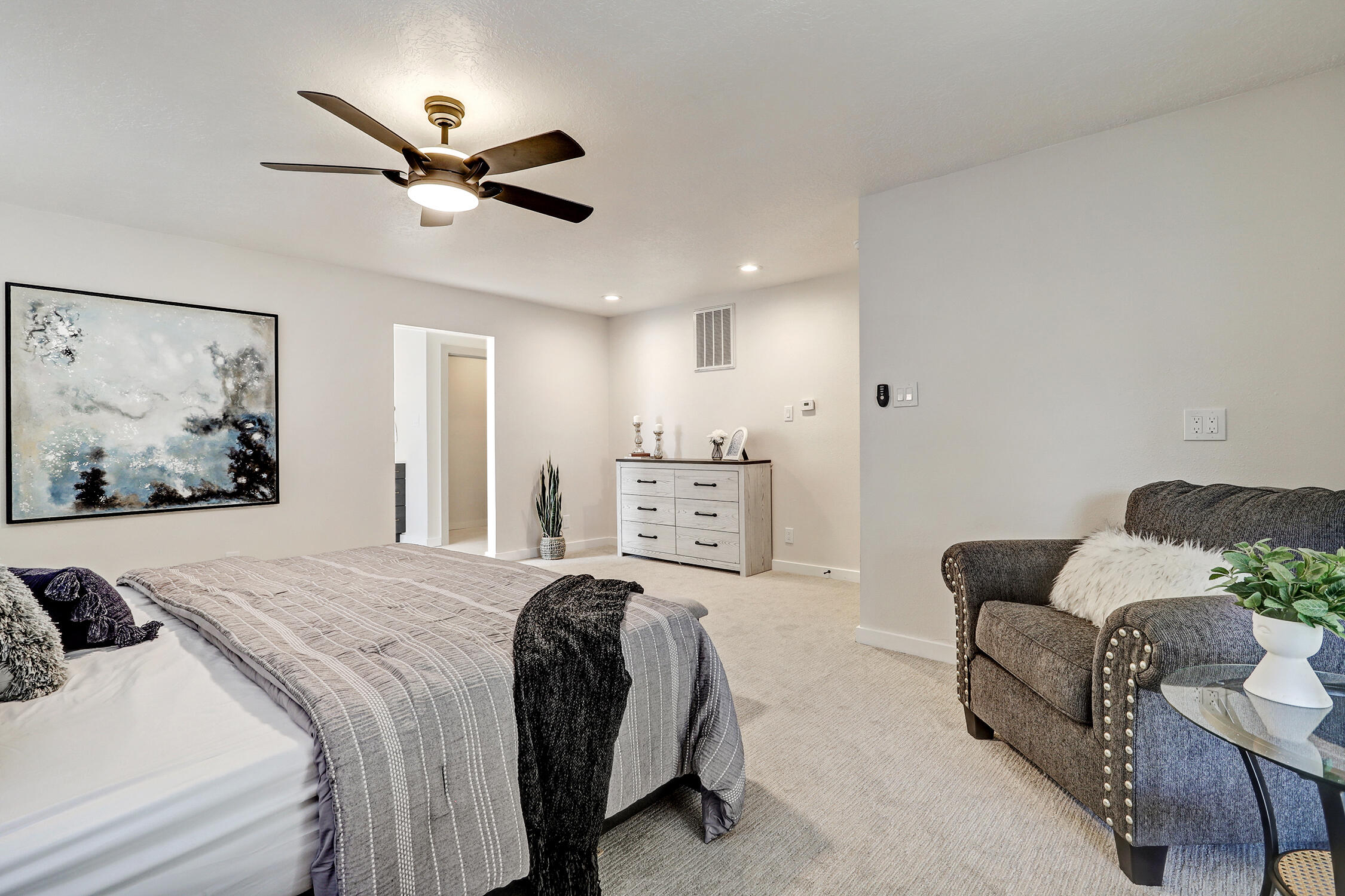 1008 Cuatro Cerros Trail SE