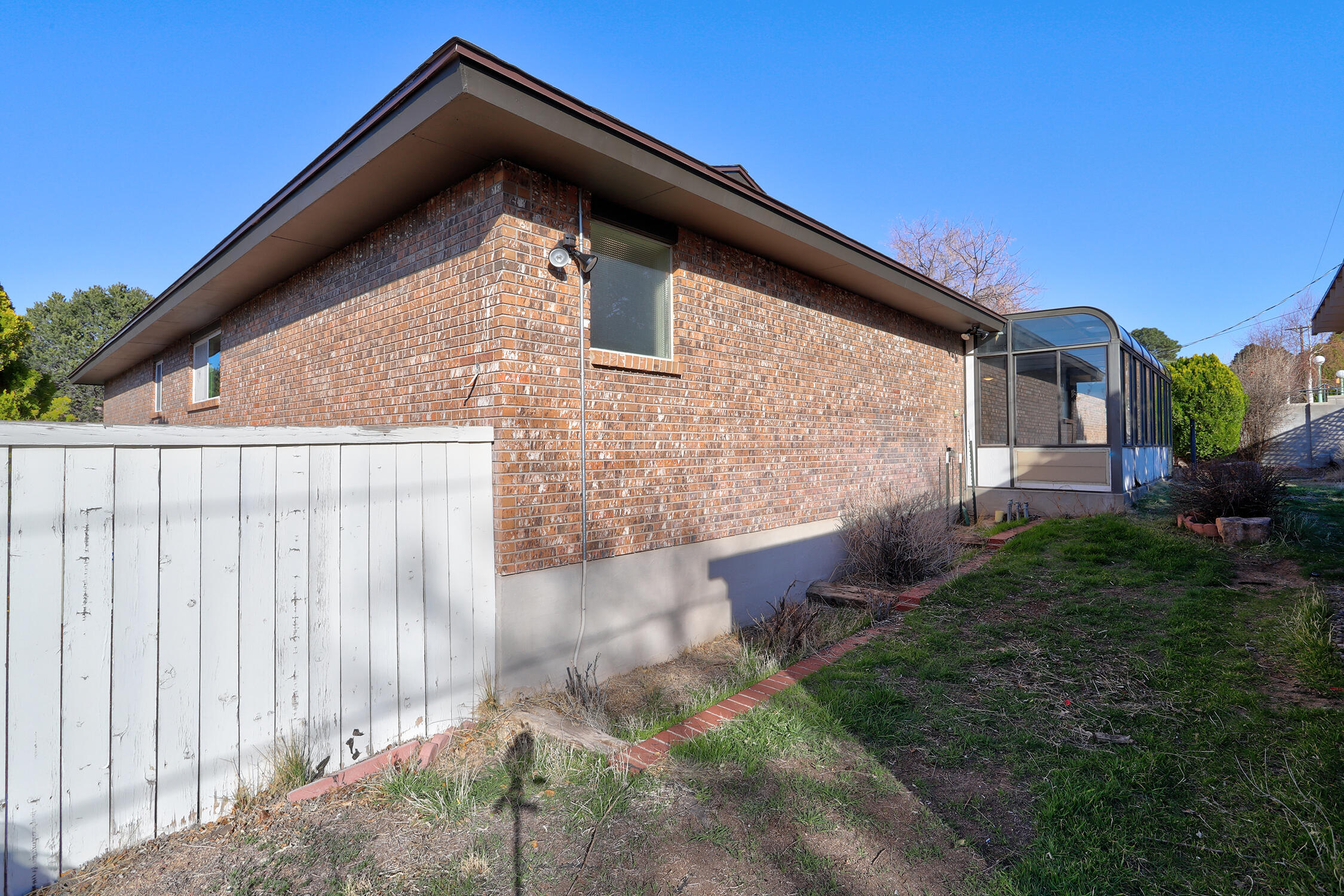 1008 Cuatro Cerros Trail SE