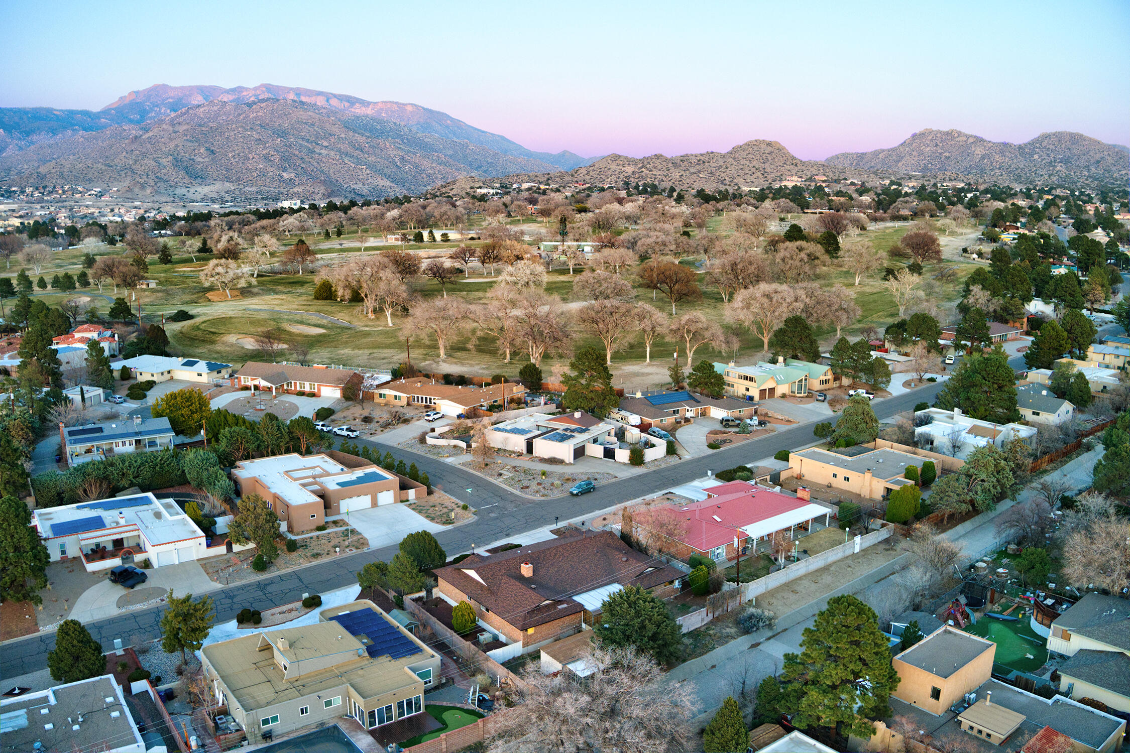 1008 Cuatro Cerros Trail SE
