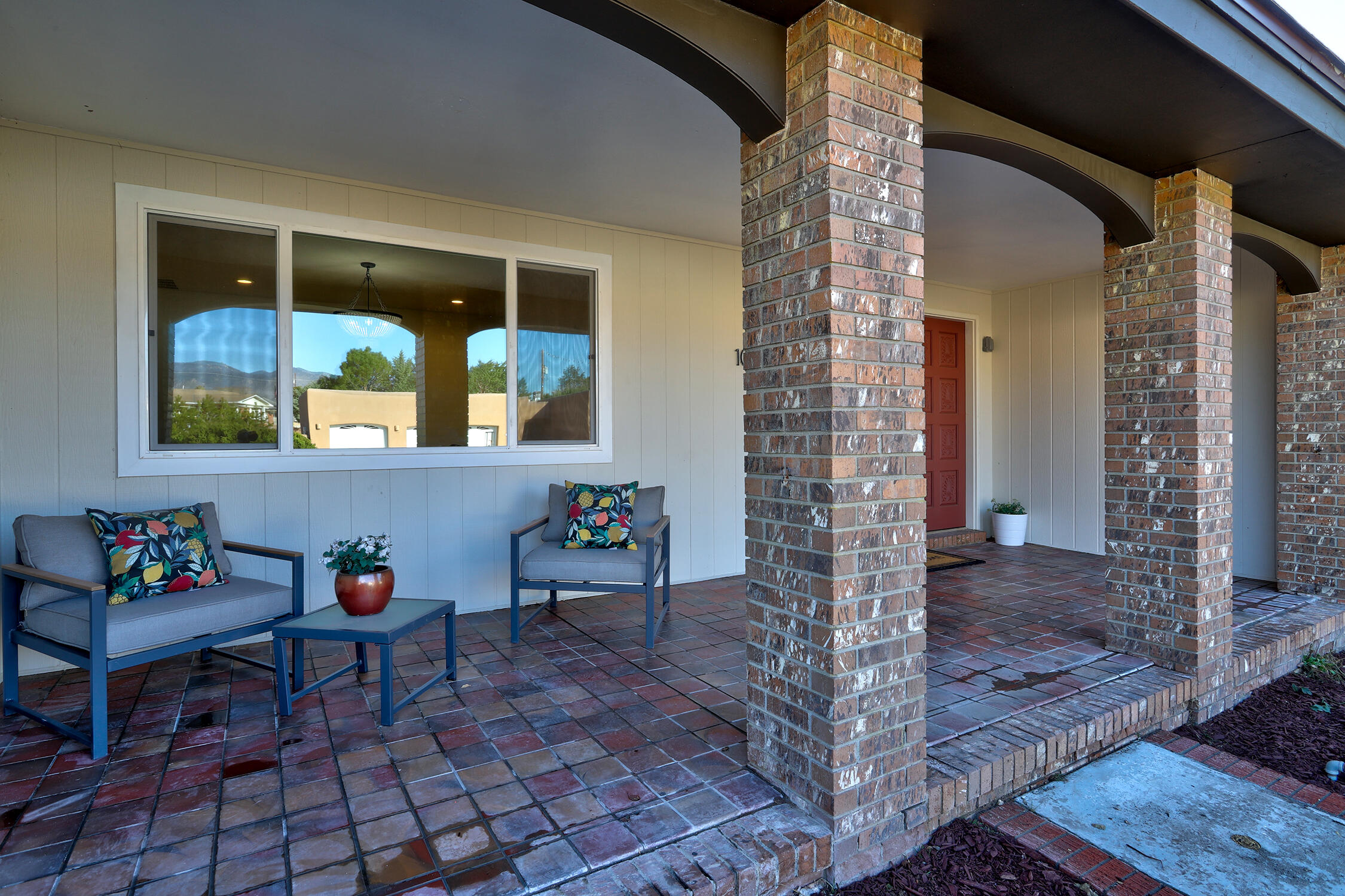 1008 Cuatro Cerros Trail SE