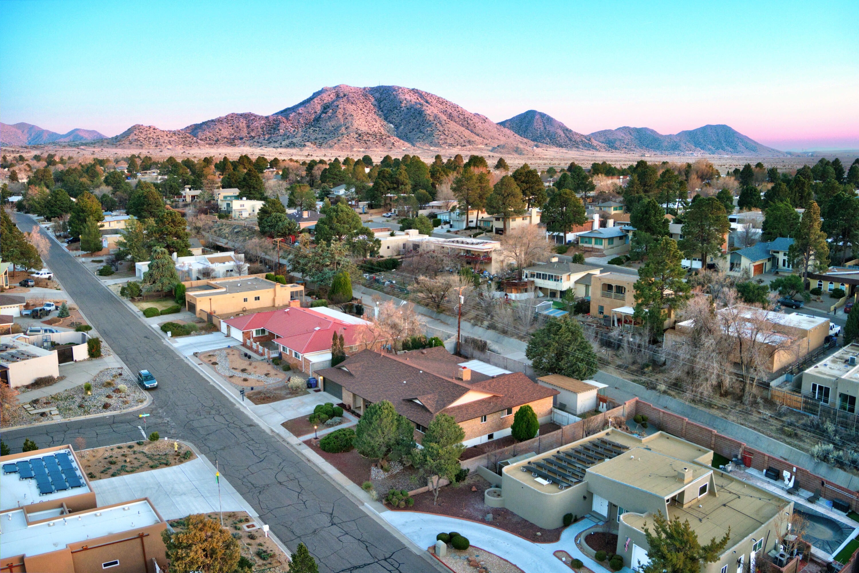 1008 Cuatro Cerros Trail SE