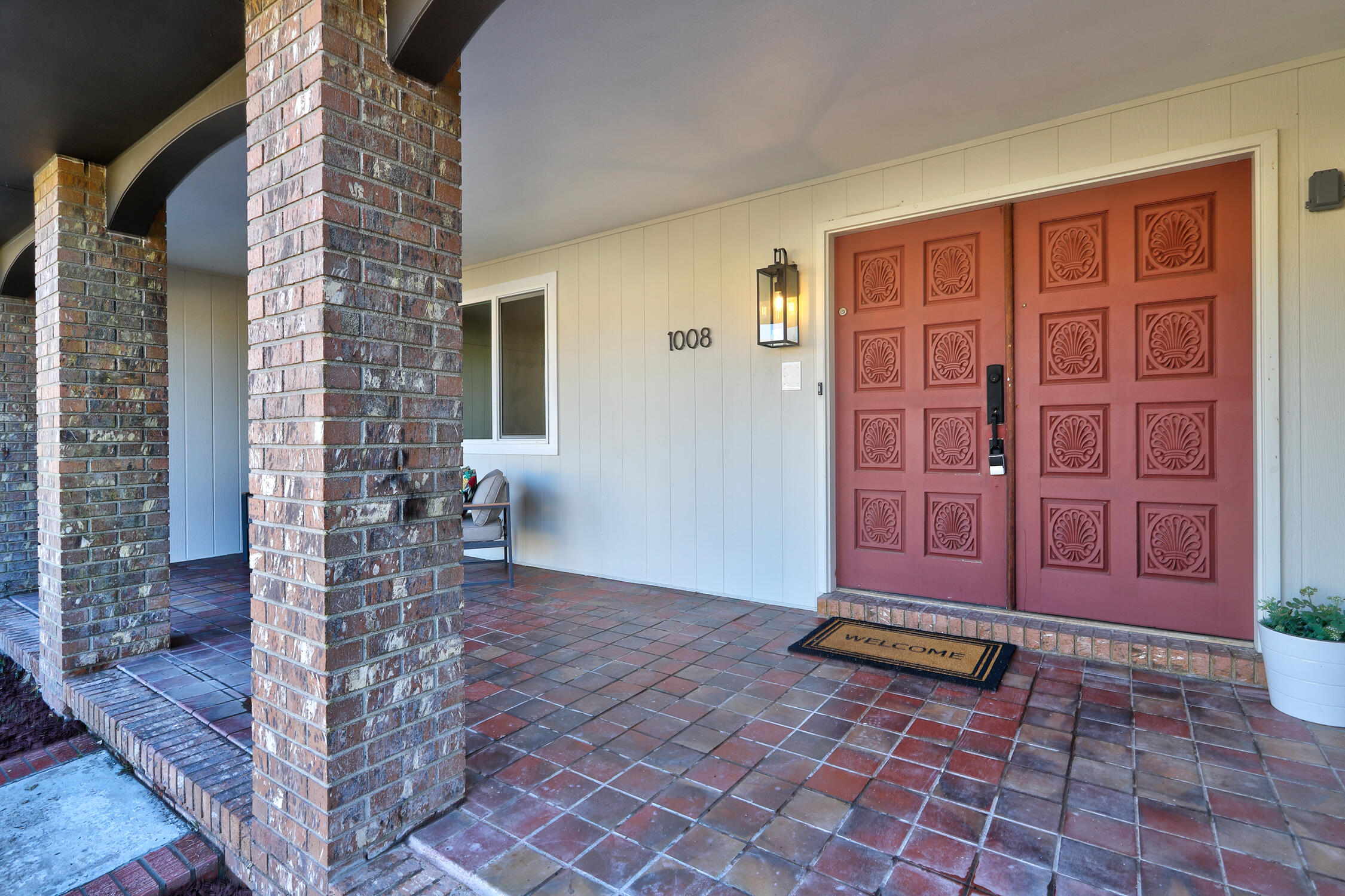 1008 Cuatro Cerros Trail SE