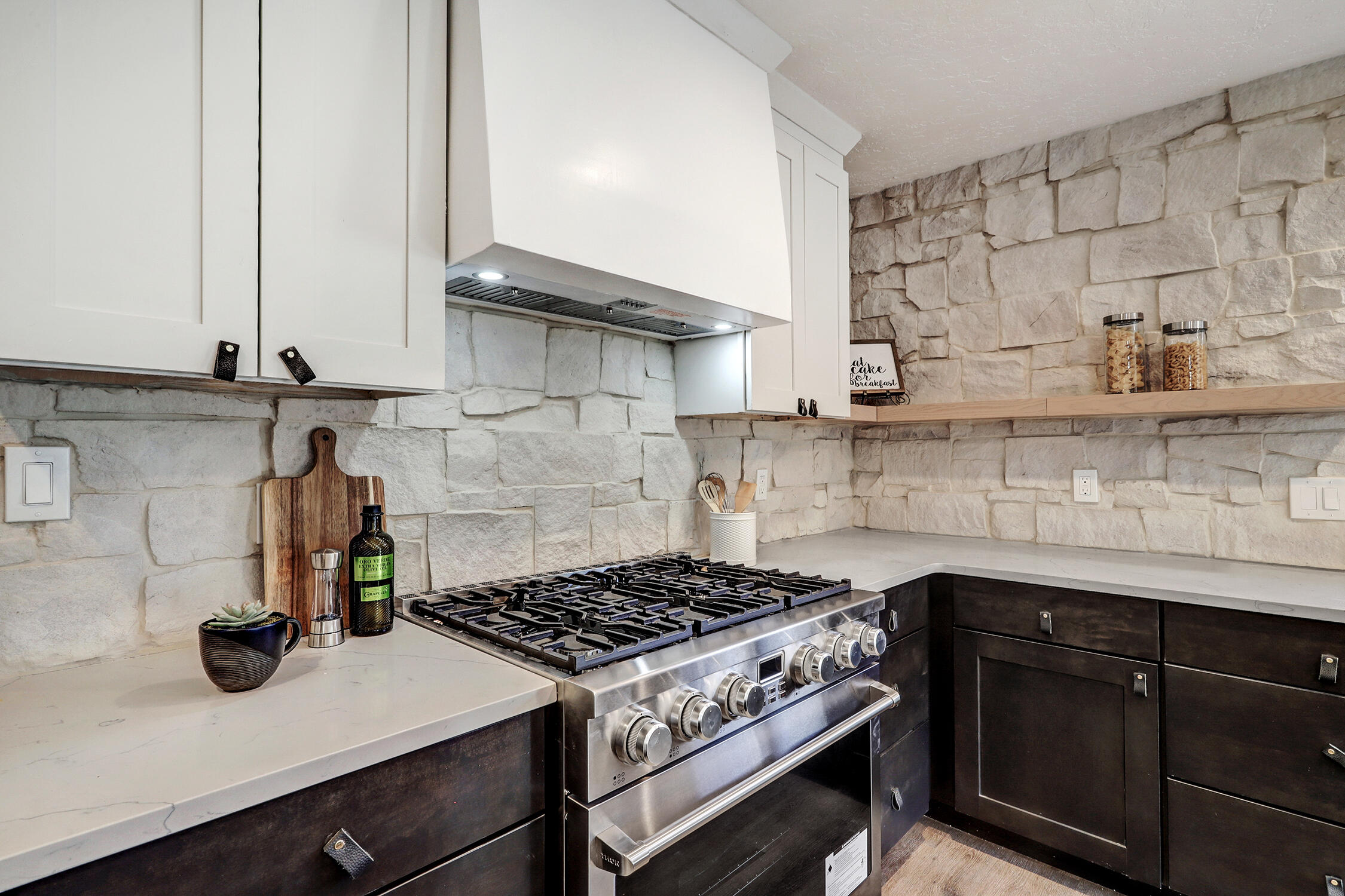 1008 Cuatro Cerros Trail SE