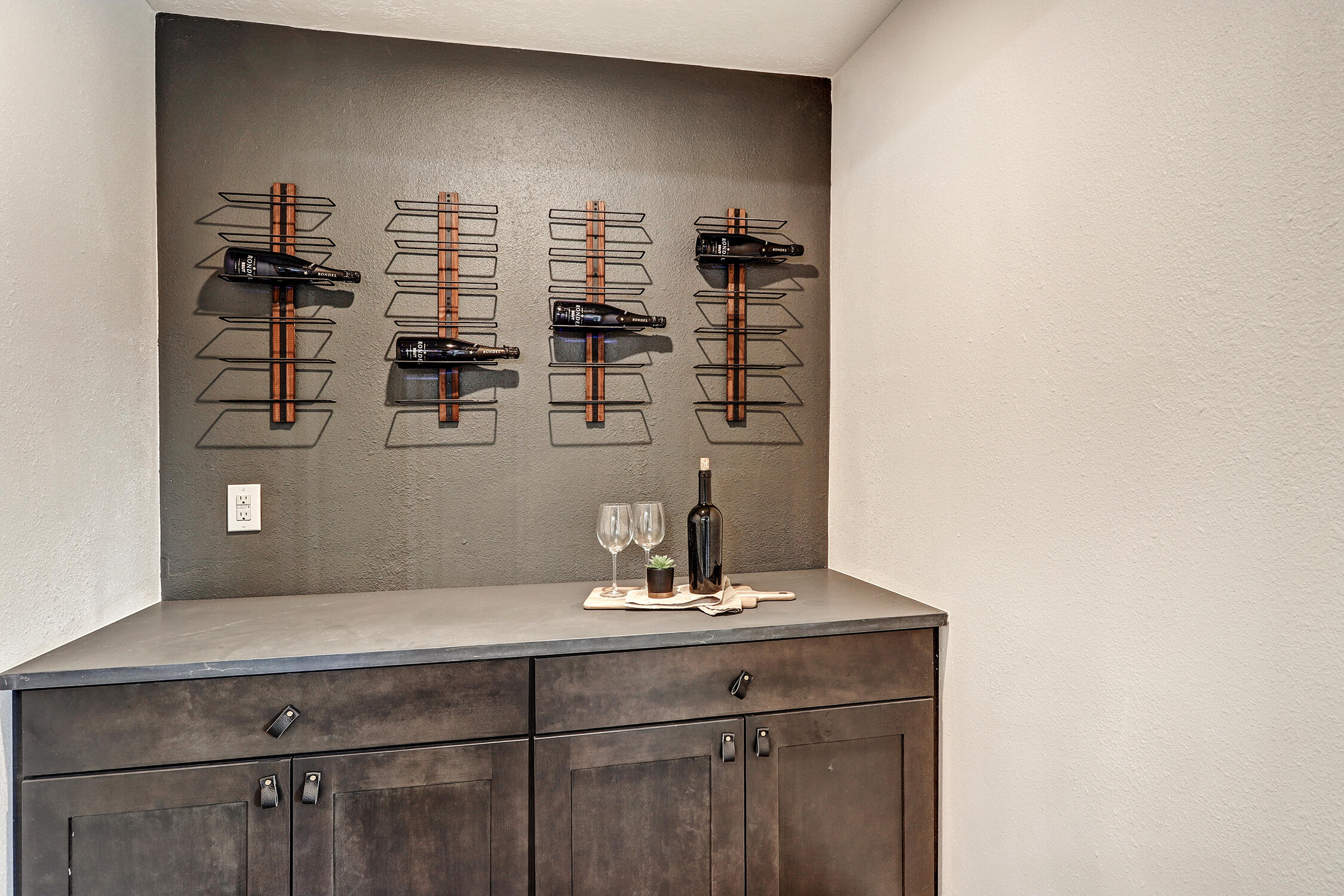 1008 Cuatro Cerros Trail SE