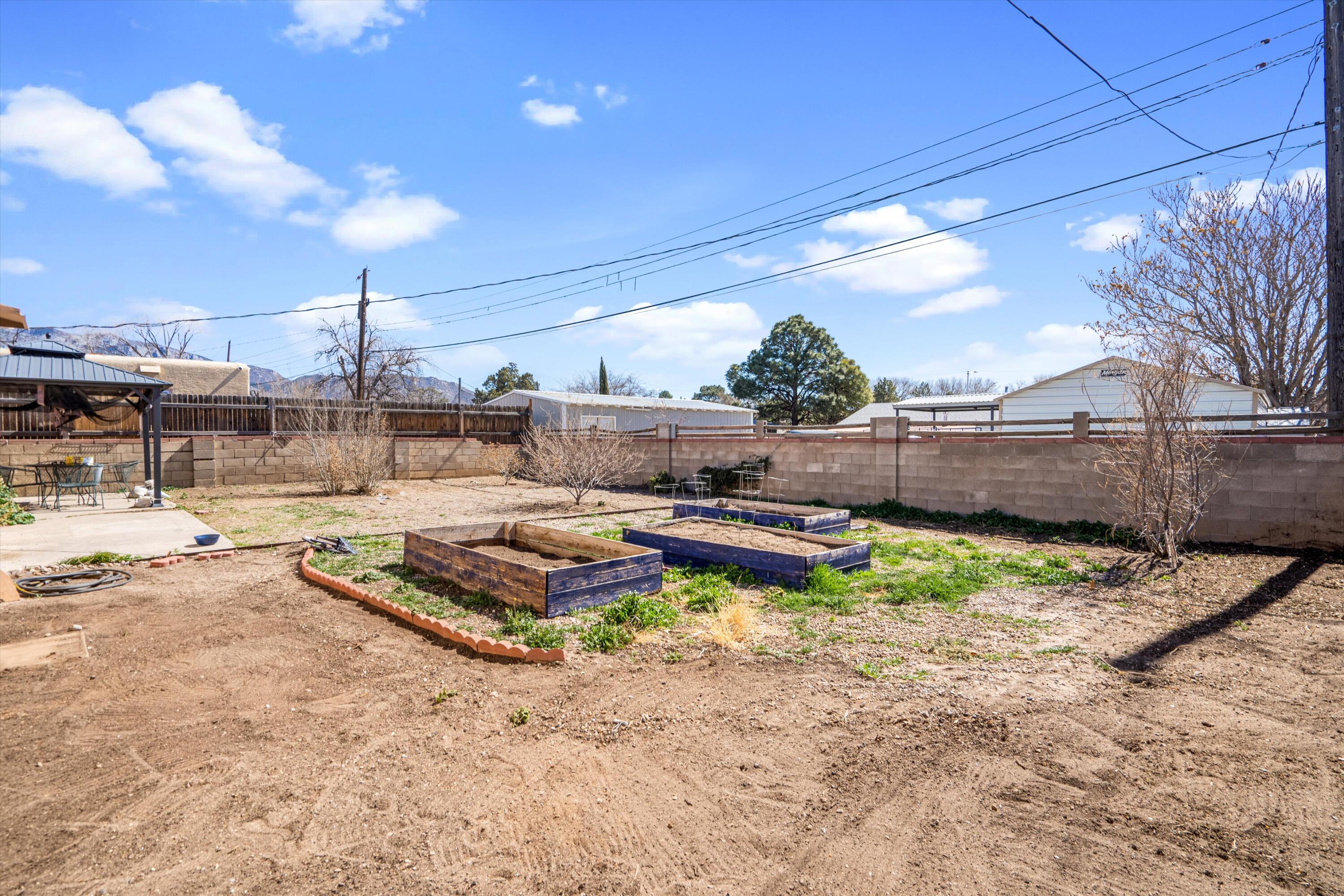 9900 Leyendecker Road NE
