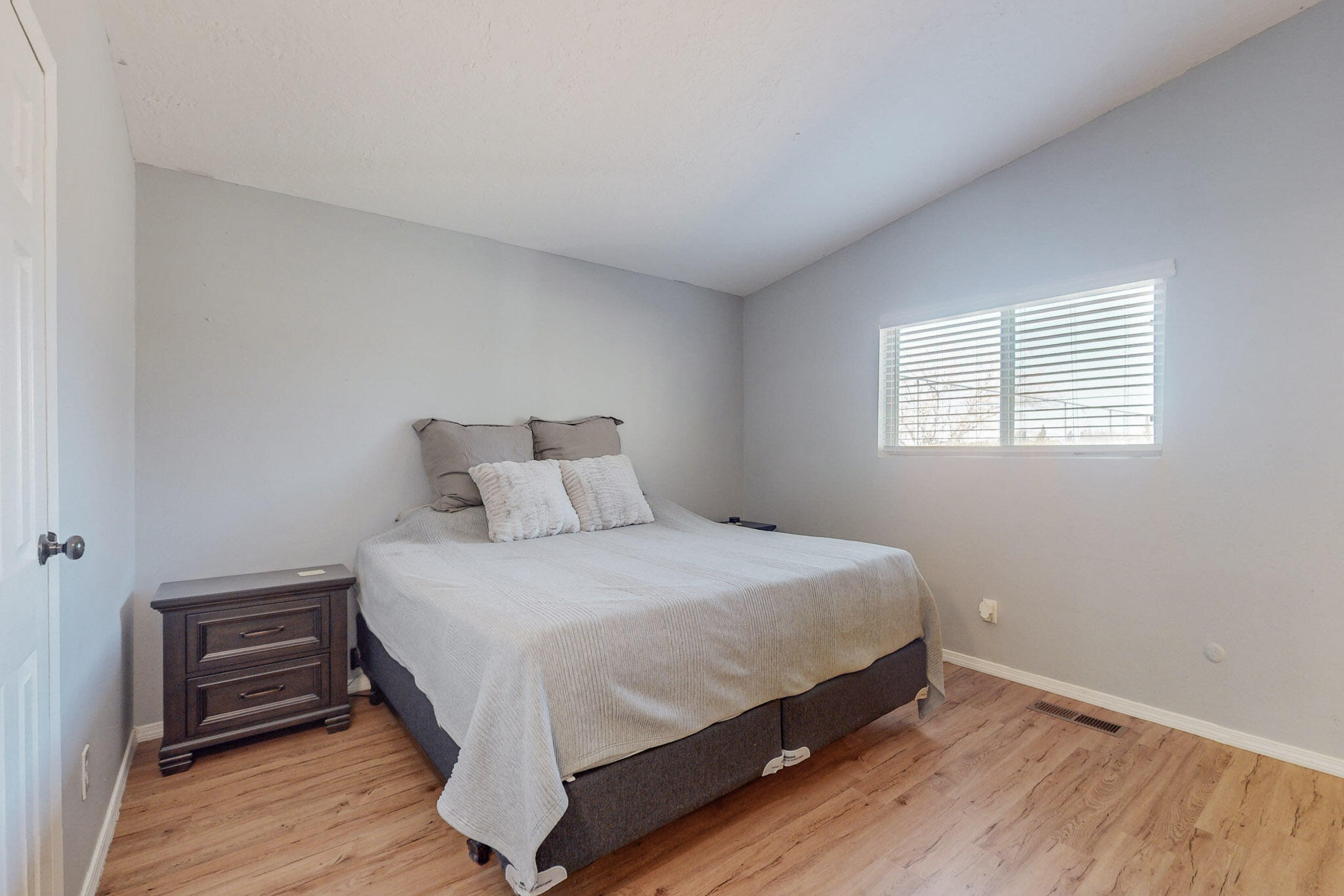13009 Alice Avenue NE