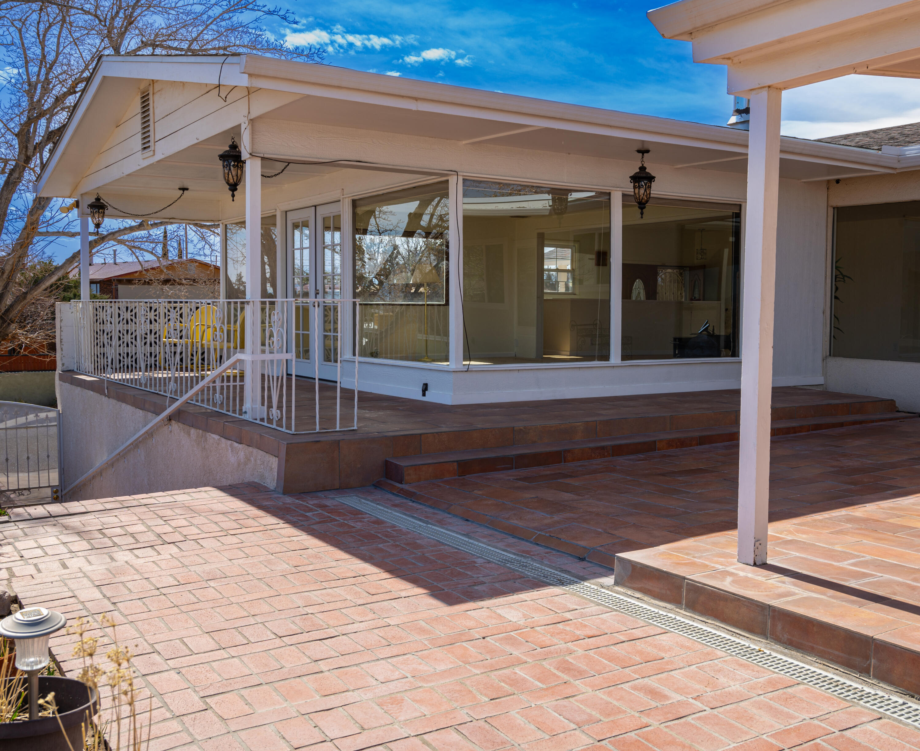 3843 Riverview Road NW