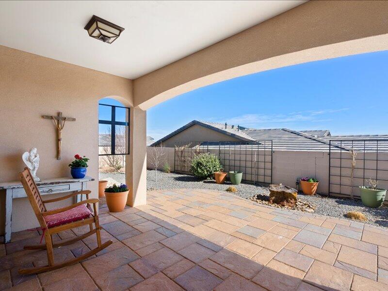 2624 La Luz Circle NE