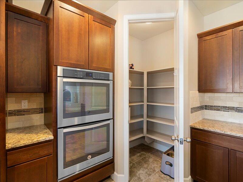 2624 La Luz Circle NE