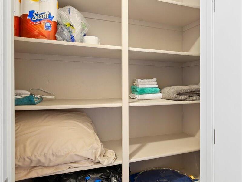 2624 La Luz Circle NE