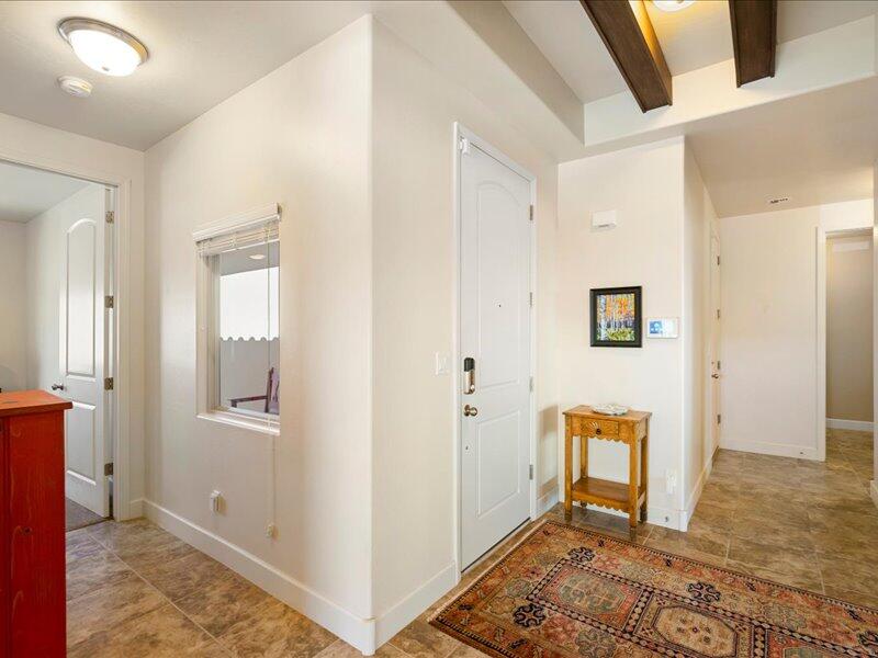 2624 La Luz Circle NE