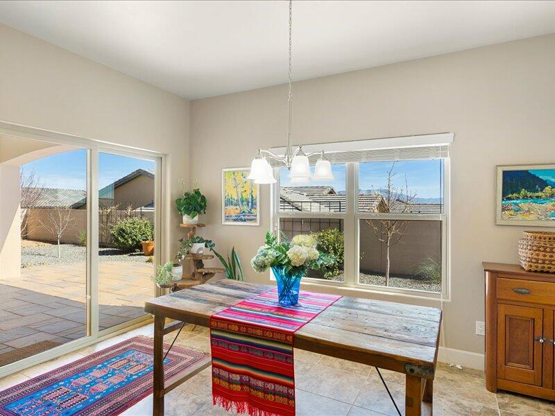 2624 La Luz Circle NE