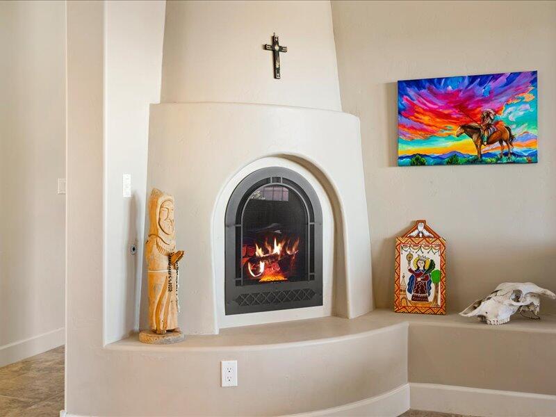 2624 La Luz Circle NE