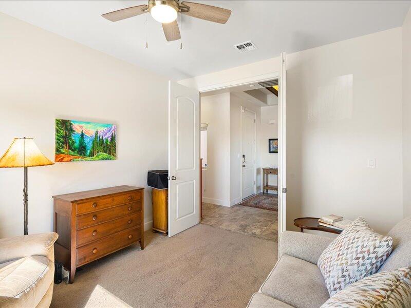 2624 La Luz Circle NE