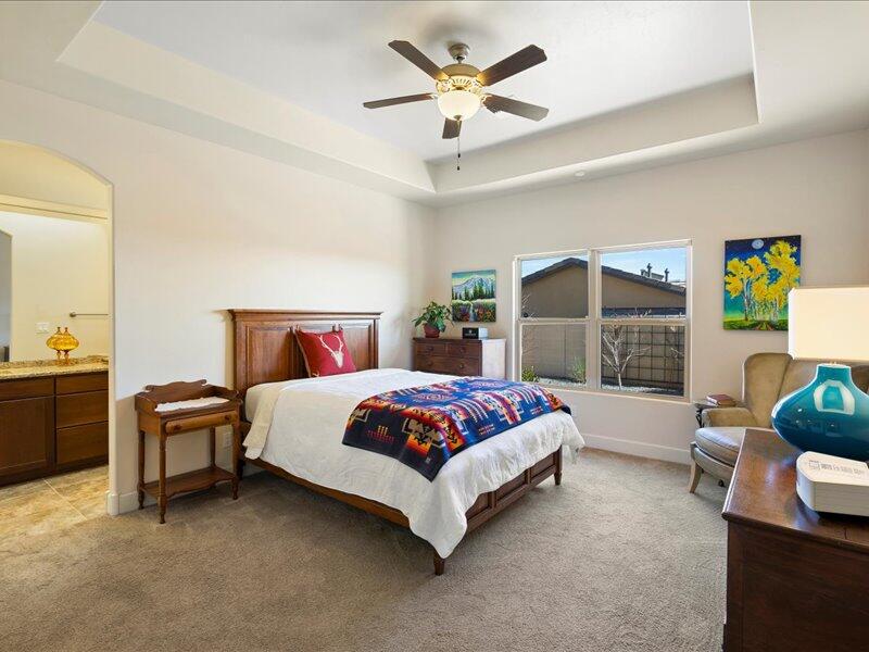 2624 La Luz Circle NE