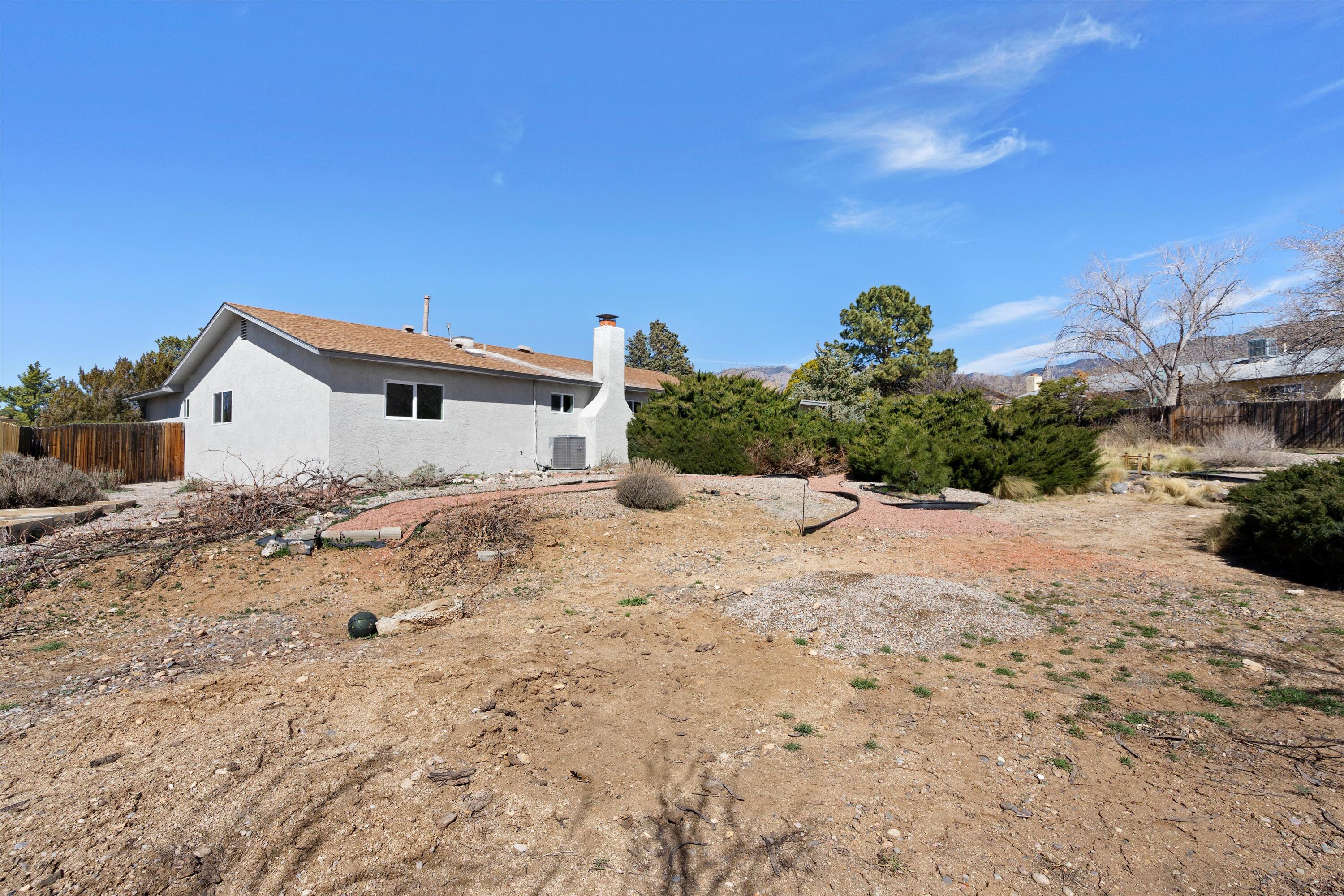 3736 Mount Rainier Drive NE