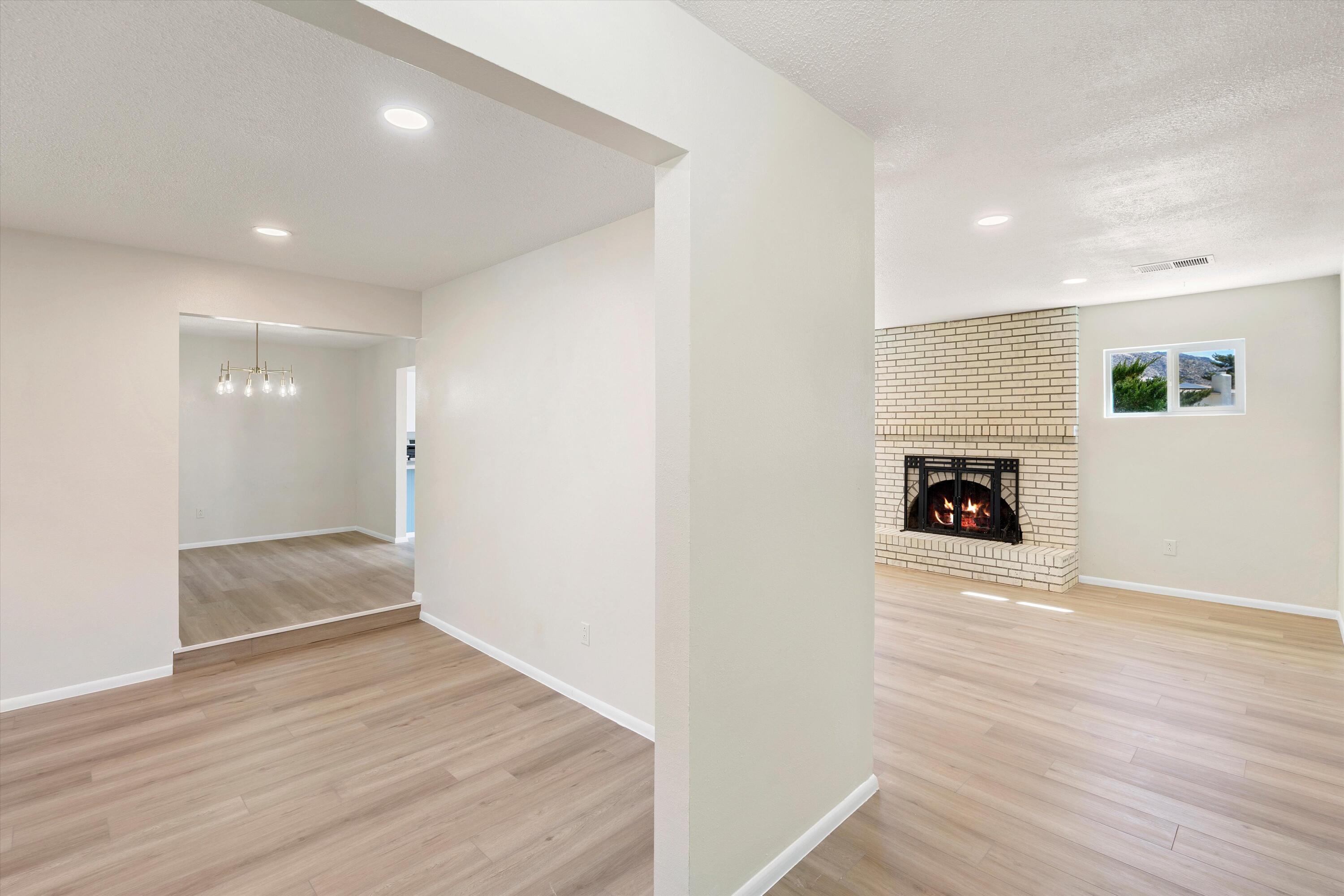 3736 Mount Rainier Drive NE