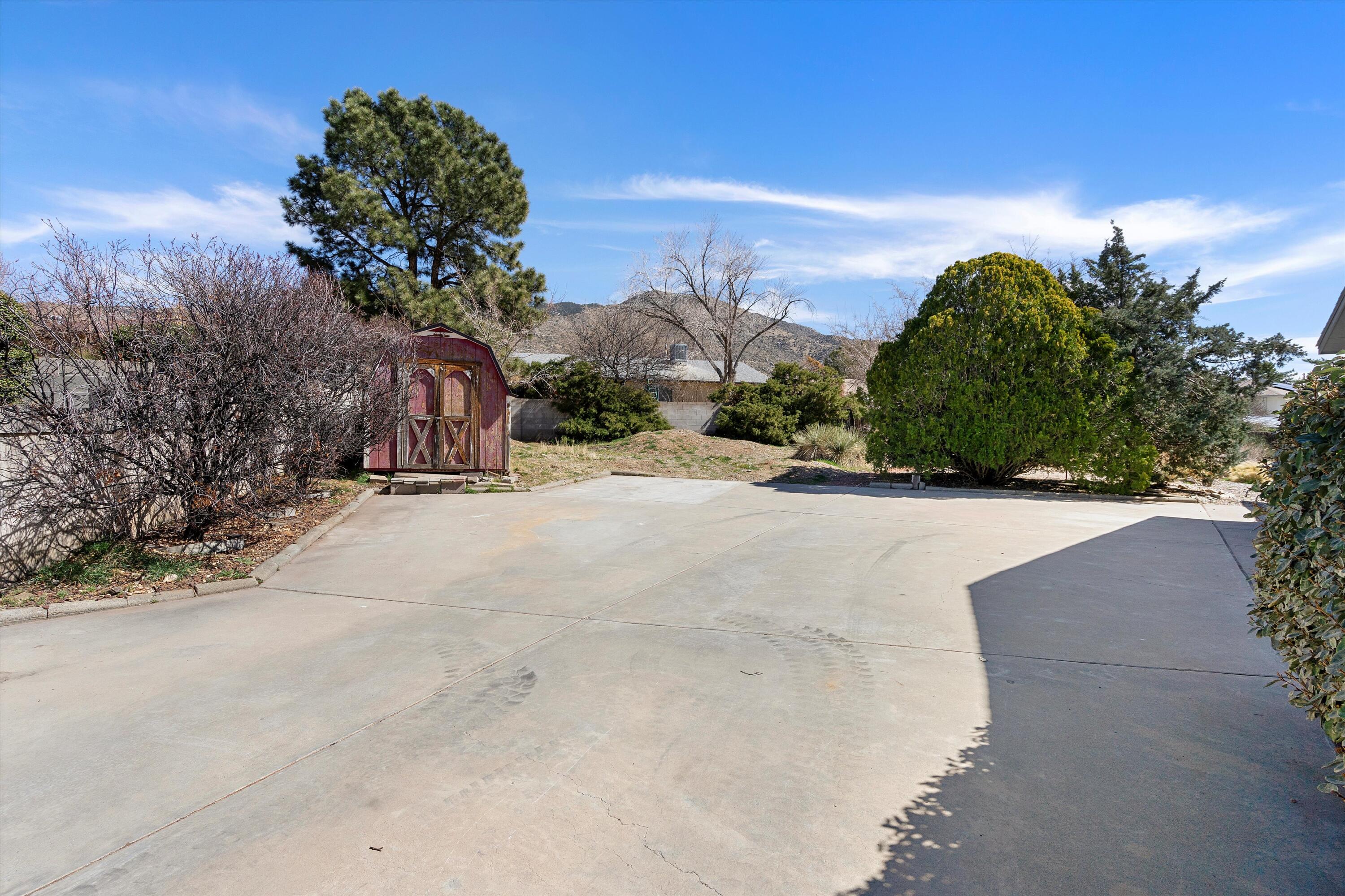 3736 Mount Rainier Drive NE