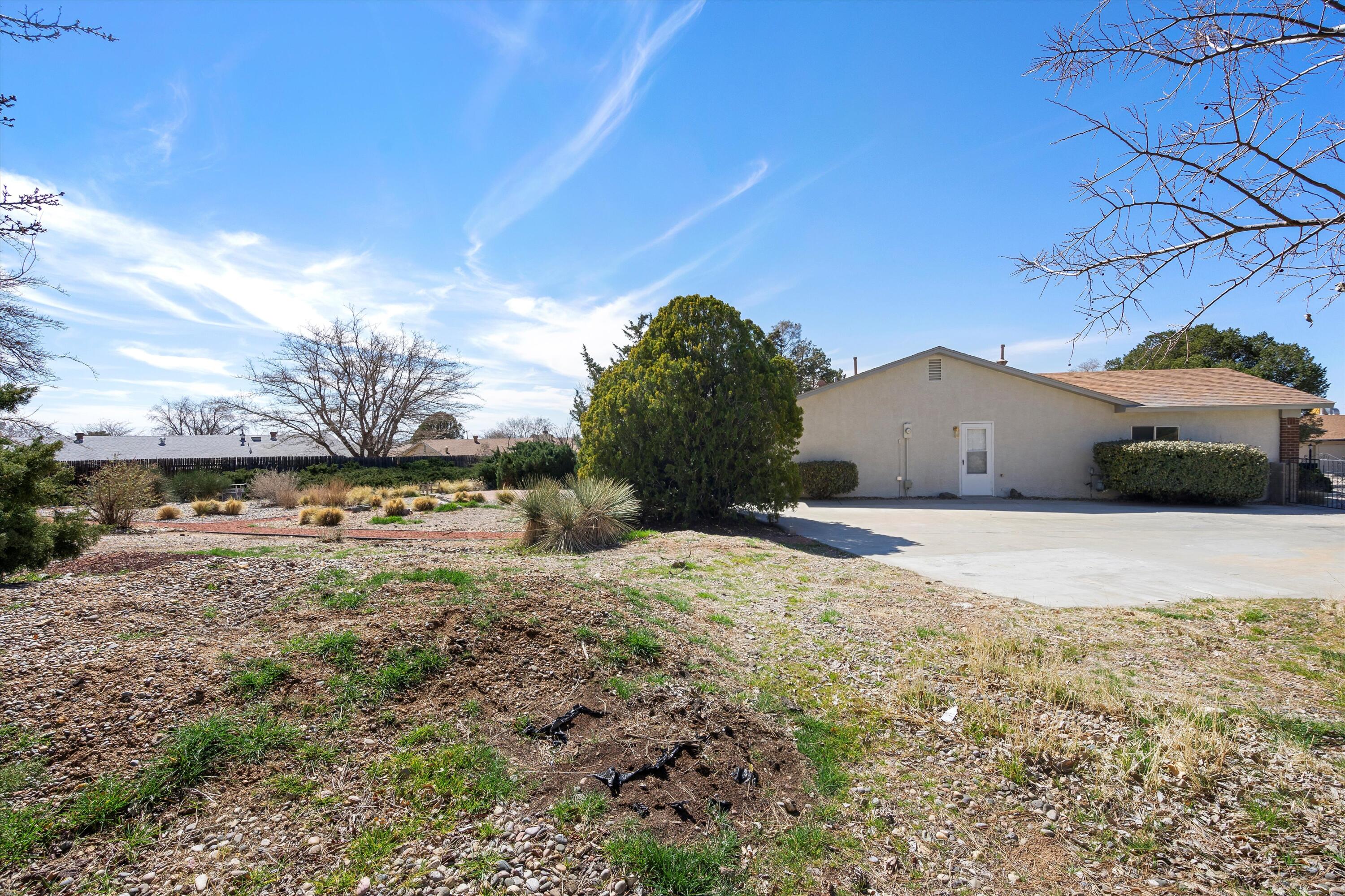 3736 Mount Rainier Drive NE